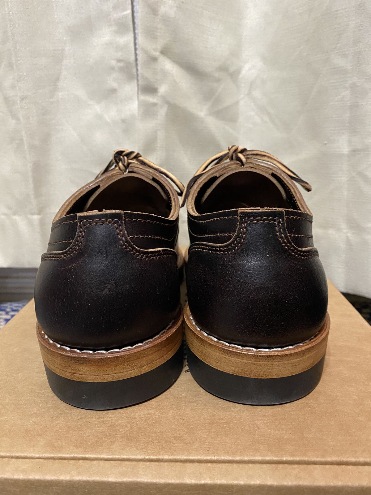Photo by patinathunderdome on October 1, 2021 of the Truman Derby in Horween Java Waxed Flesh.