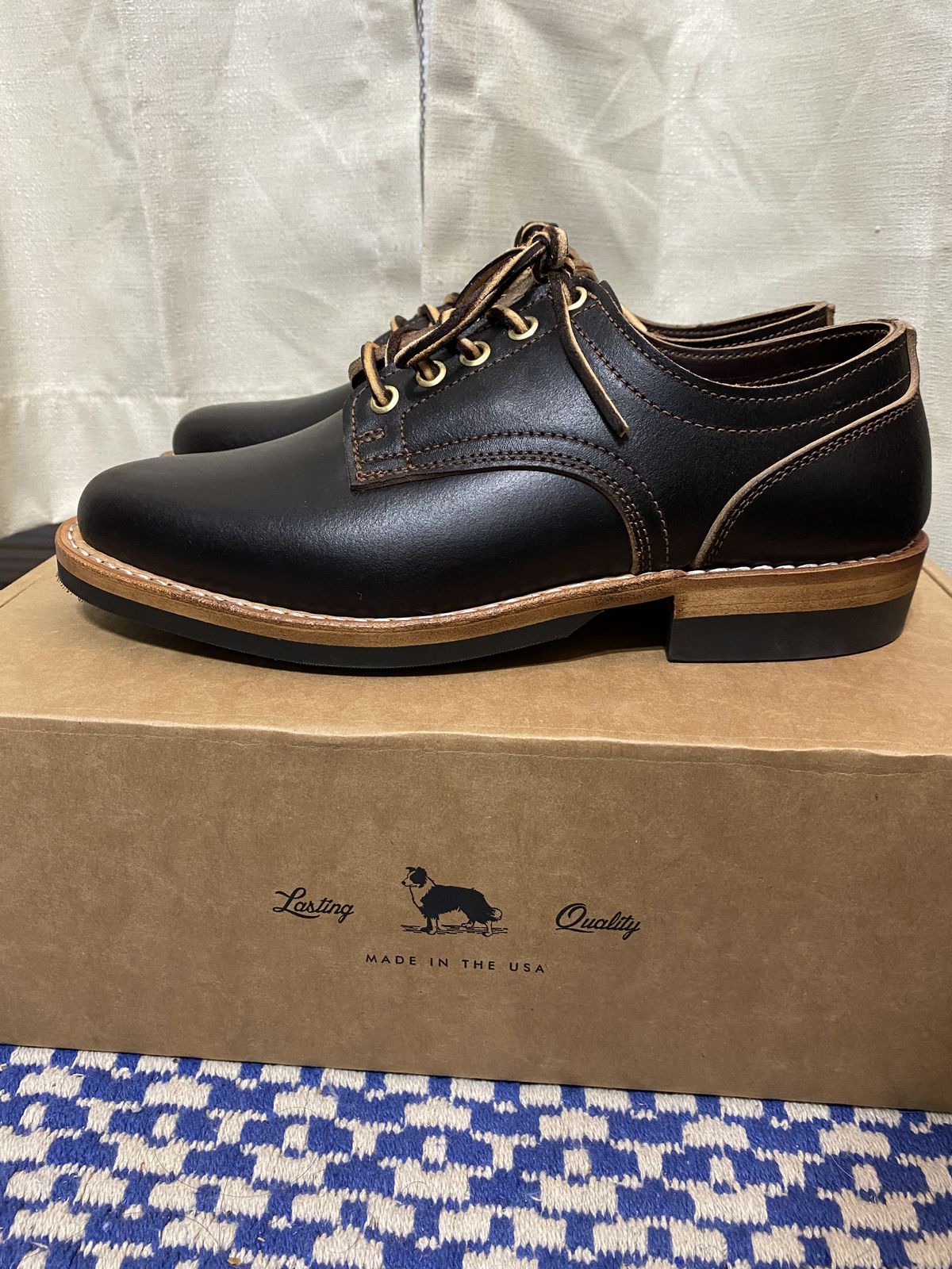 Photo by patinathunderdome on October 1, 2021 of the Truman Derby in Horween Java Waxed Flesh.