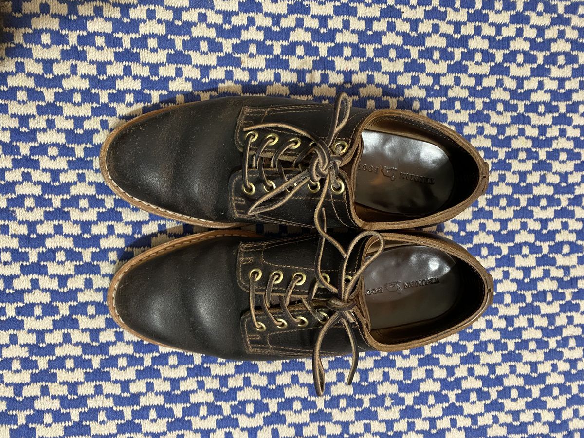 Photo by patinathunderdome on December 6, 2021 of the Truman Derby in Horween Java Waxed Flesh.