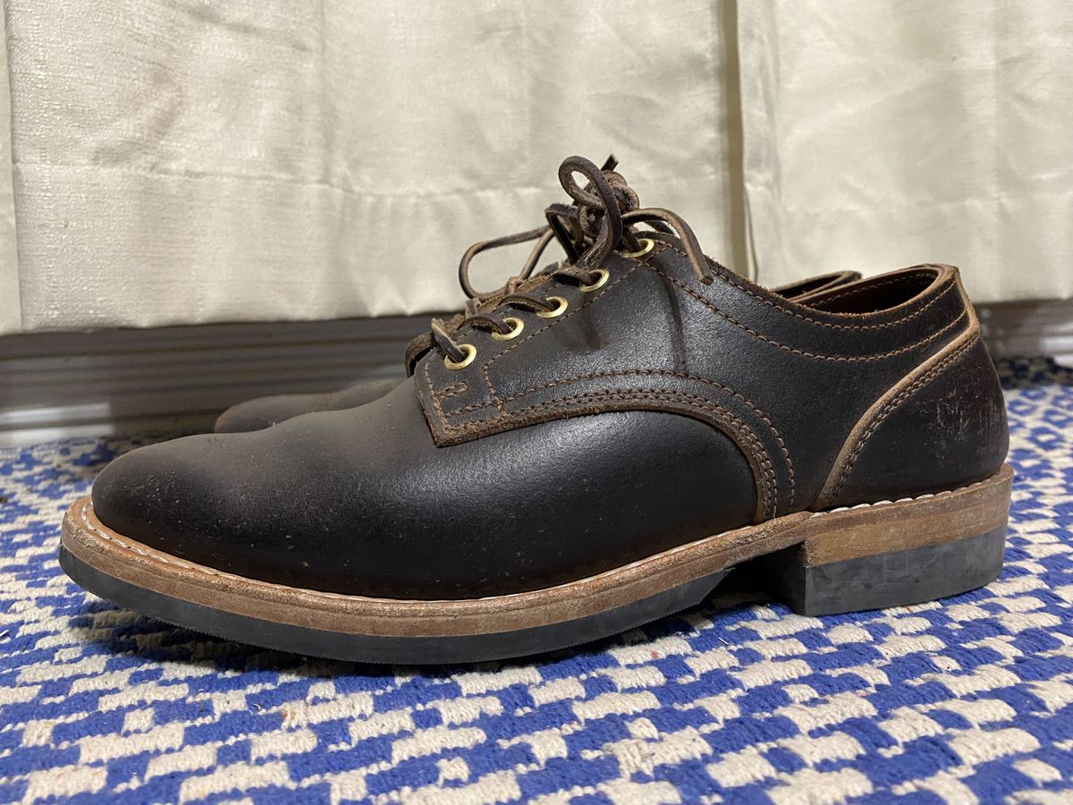 Photo by patinathunderdome on December 6, 2021 of the Truman Derby in Horween Java Waxed Flesh.
