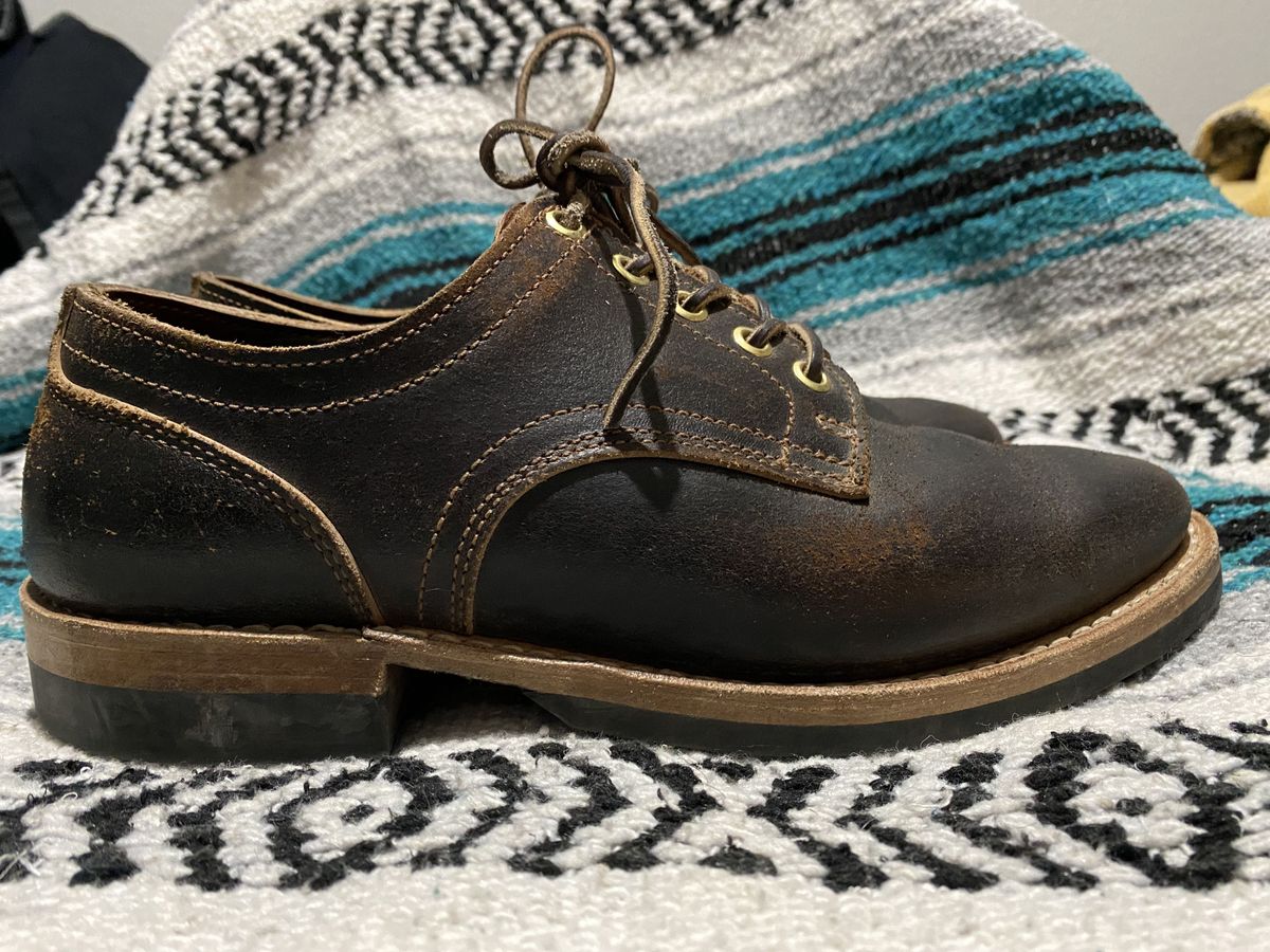 Photo by patinathunderdome on January 4, 2022 of the Truman Derby in Horween Java Waxed Flesh.
