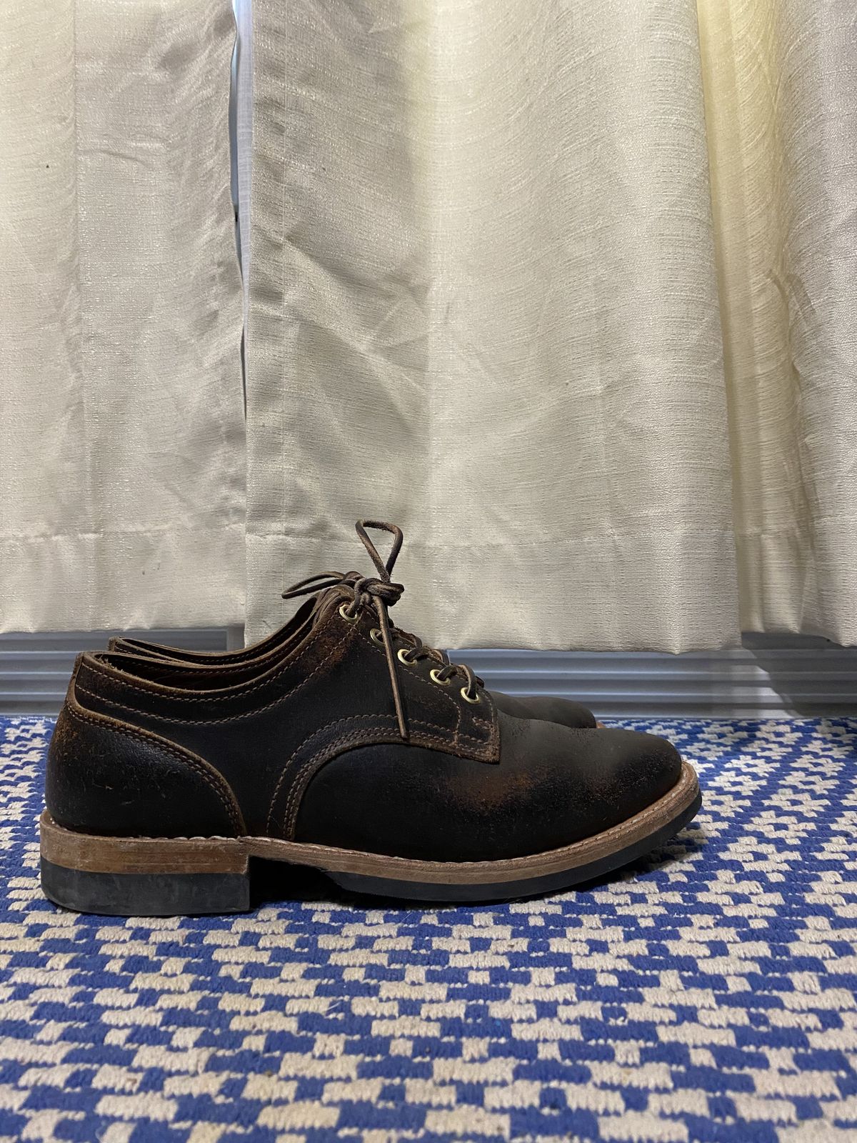 Photo by patinathunderdome on February 5, 2022 of the Truman Derby in Horween Java Waxed Flesh.