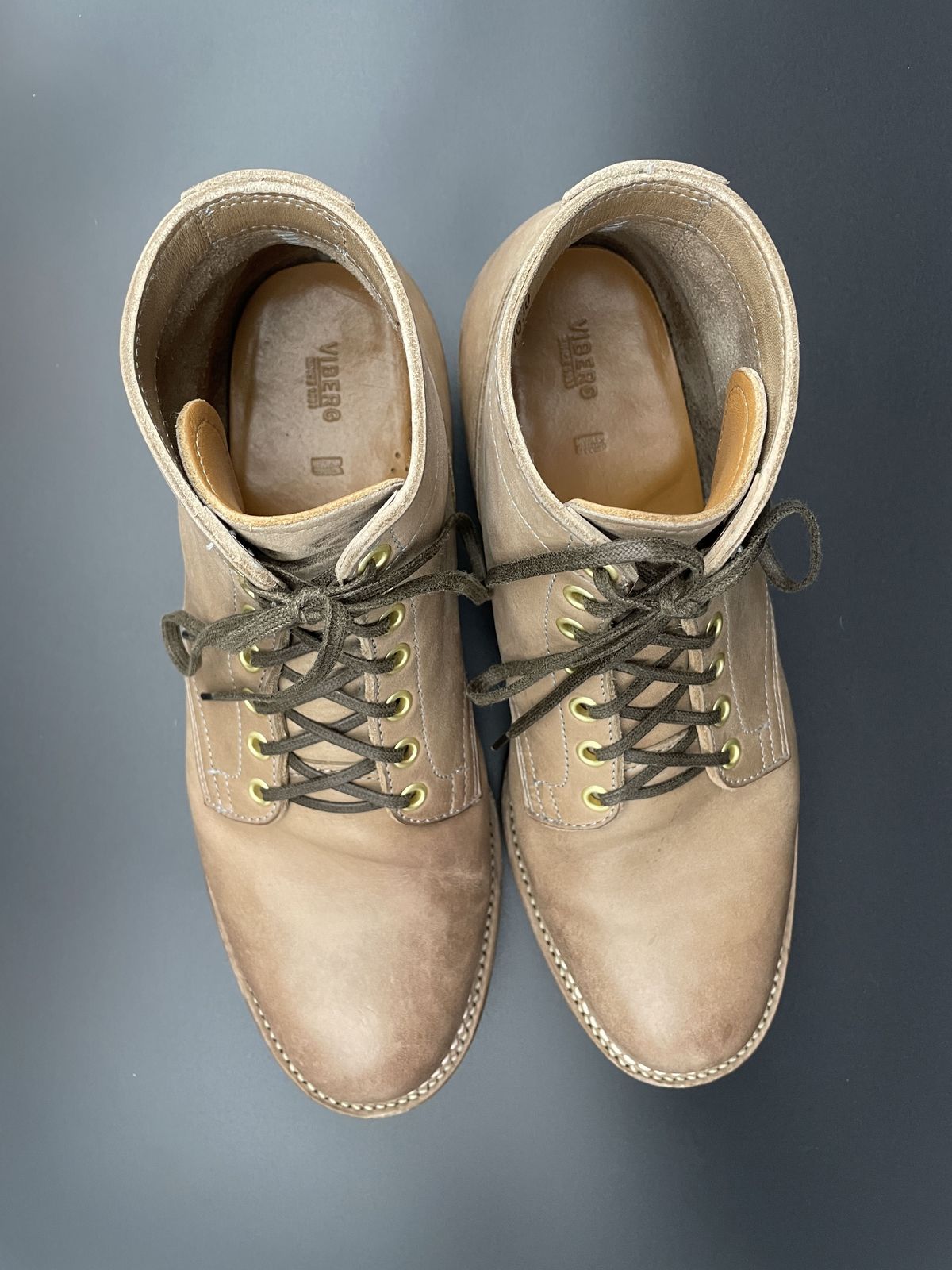 Photo by patinathunderdome on November 3, 2021 of the Viberg Service Boot in Maryam Fango Horsebutt.