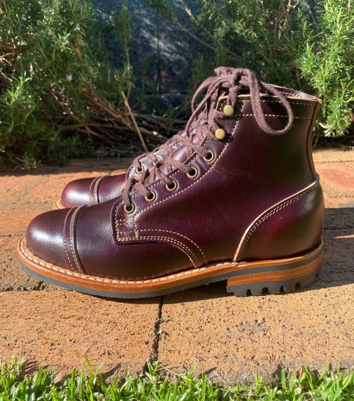 Photo by patinathunderdome on October 1, 2021 of the Truman Service Boot in Seidel Oxblood Double Shot.