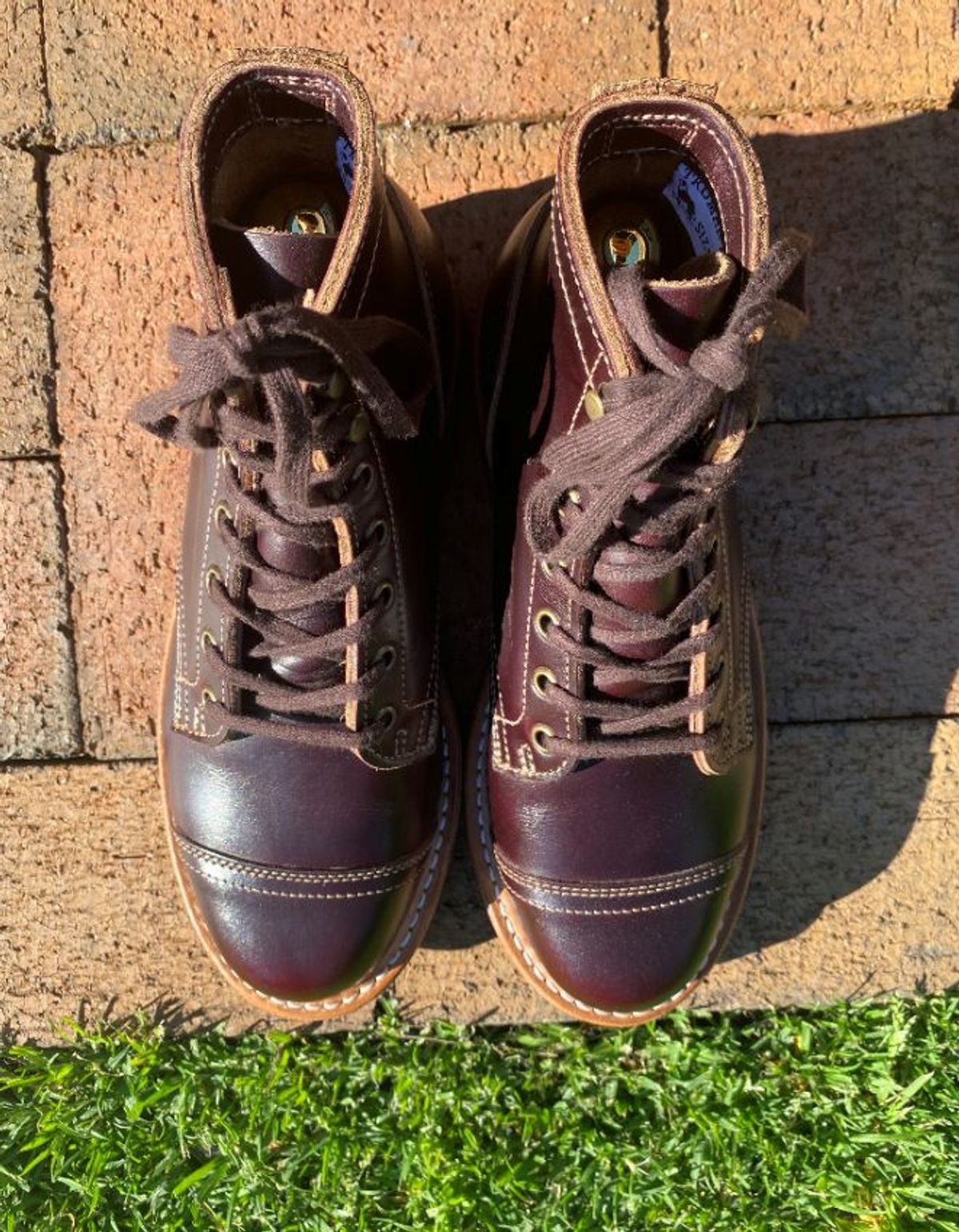 Photo by patinathunderdome on October 1, 2021 of the Truman Service Boot in Seidel Oxblood Double Shot.