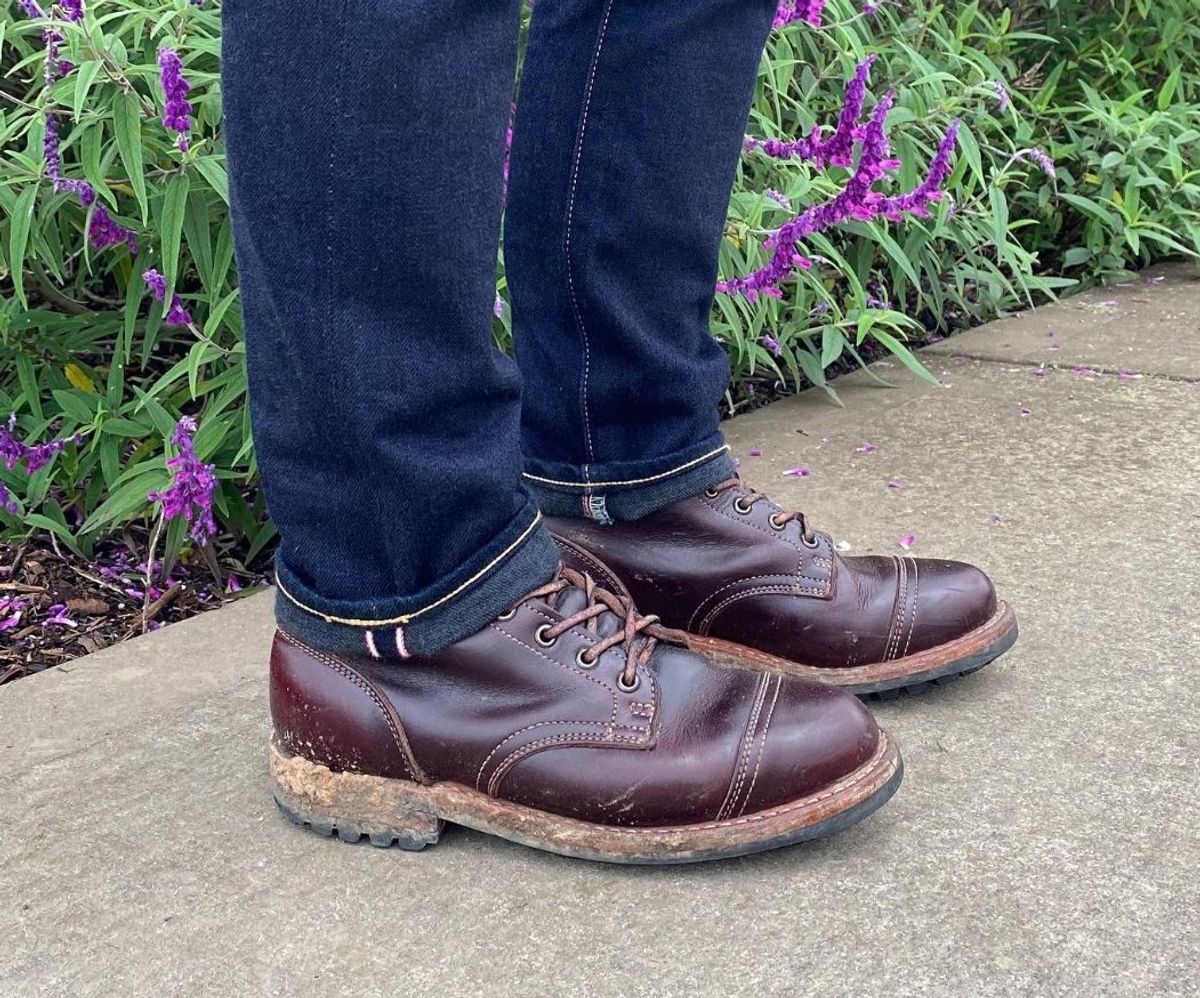 Photo by patinathunderdome on April 5, 2022 of the Truman Service Boot in Seidel Oxblood Double Shot.