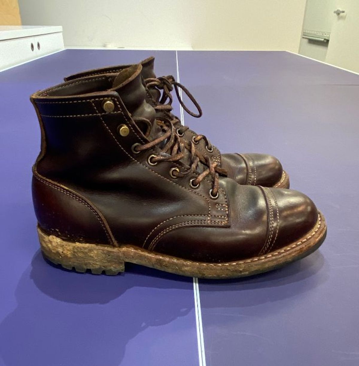 Photo by patinathunderdome on April 5, 2022 of the Truman Service Boot in Seidel Oxblood Double Shot.