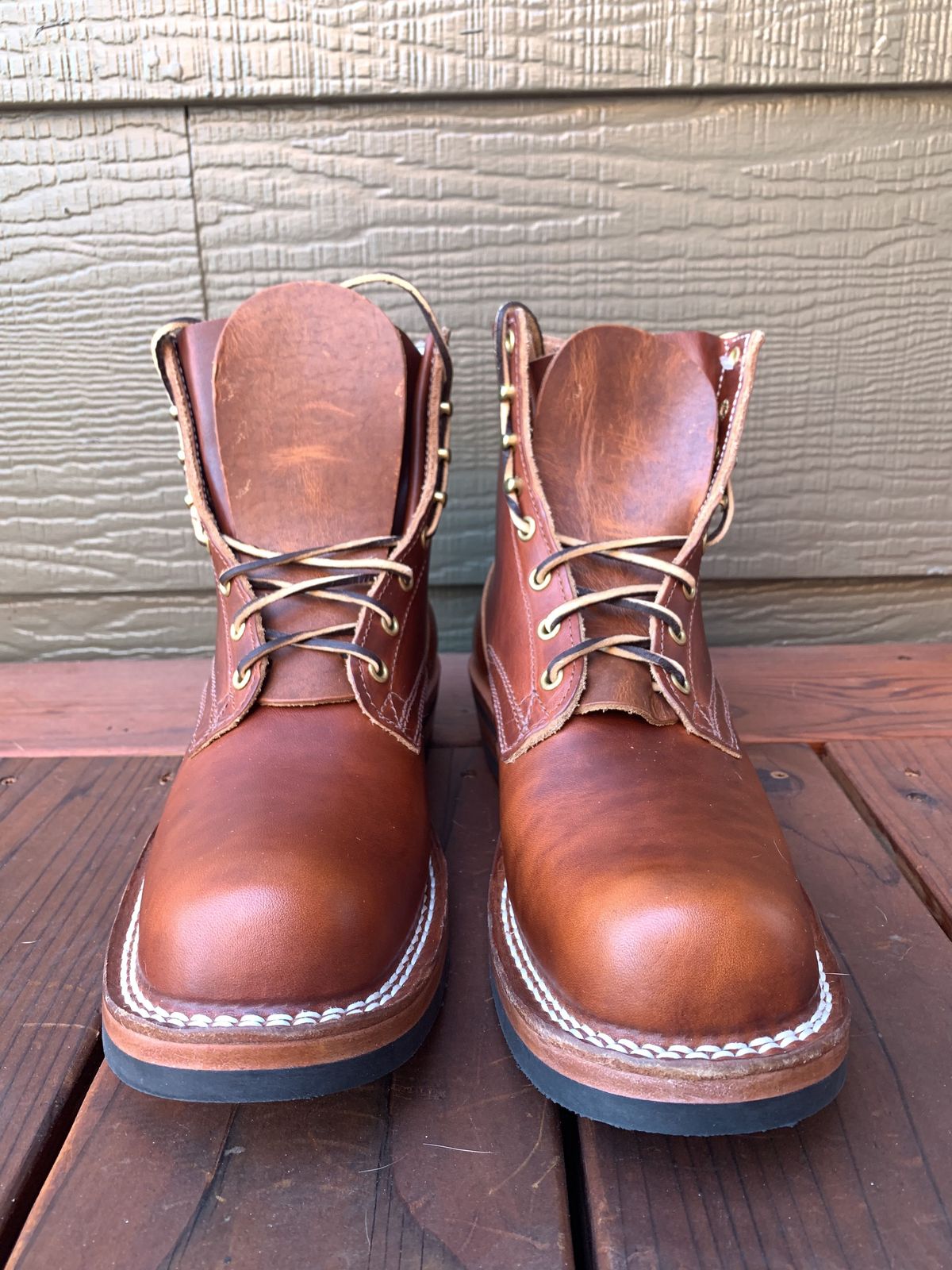 Photo by patinathunderdome on September 30, 2021 of the Nicks Prospector in Wickett & Craig Tan Oiled Latigo.
