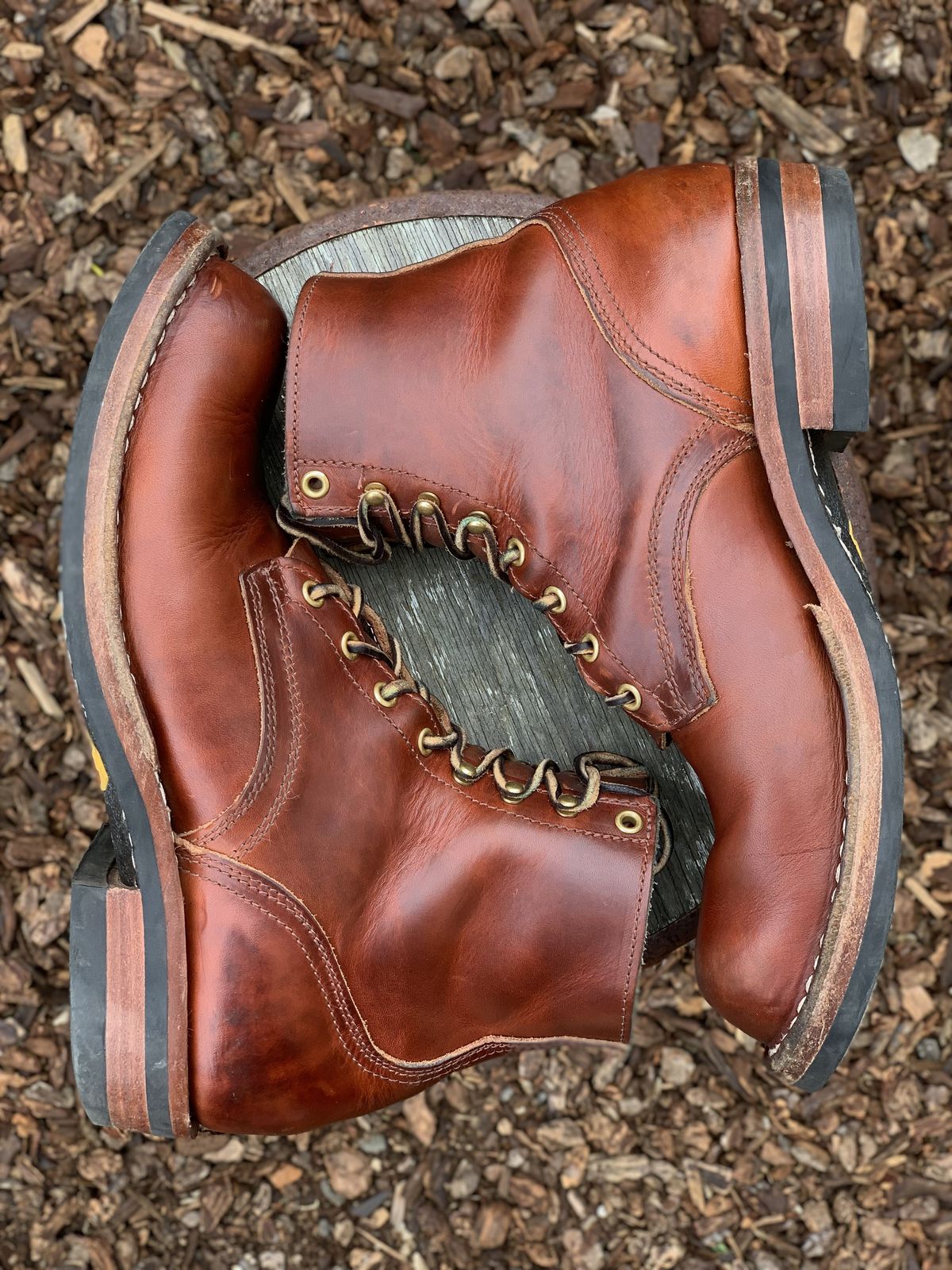 Photo by patinathunderdome on February 3, 2022 of the Nicks Prospector in Wickett & Craig Tan Oiled Latigo.