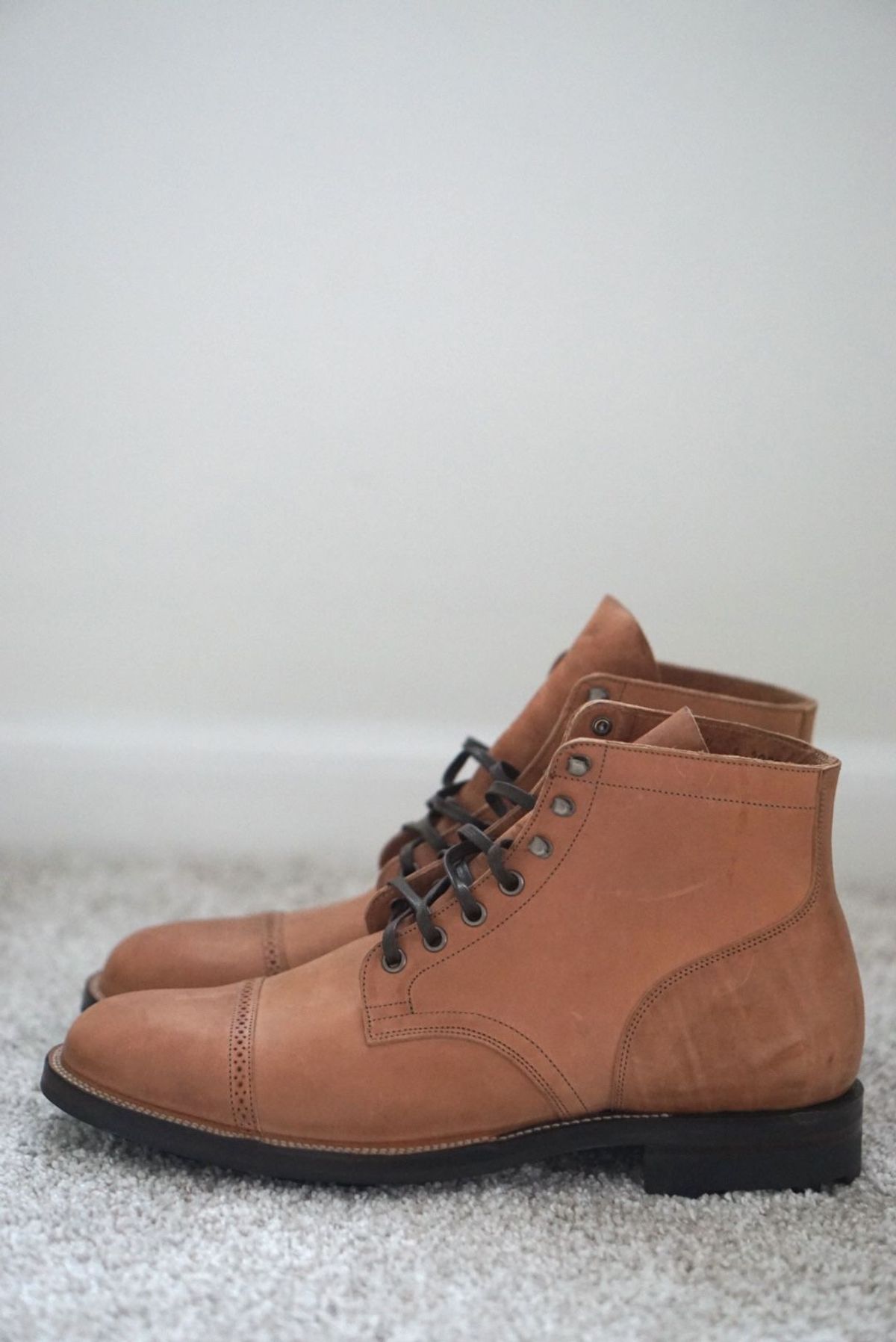 Photo by patinathunderdome on September 30, 2021 of the Viberg Service Boot in Maryam Used Cuoio Nubuck.