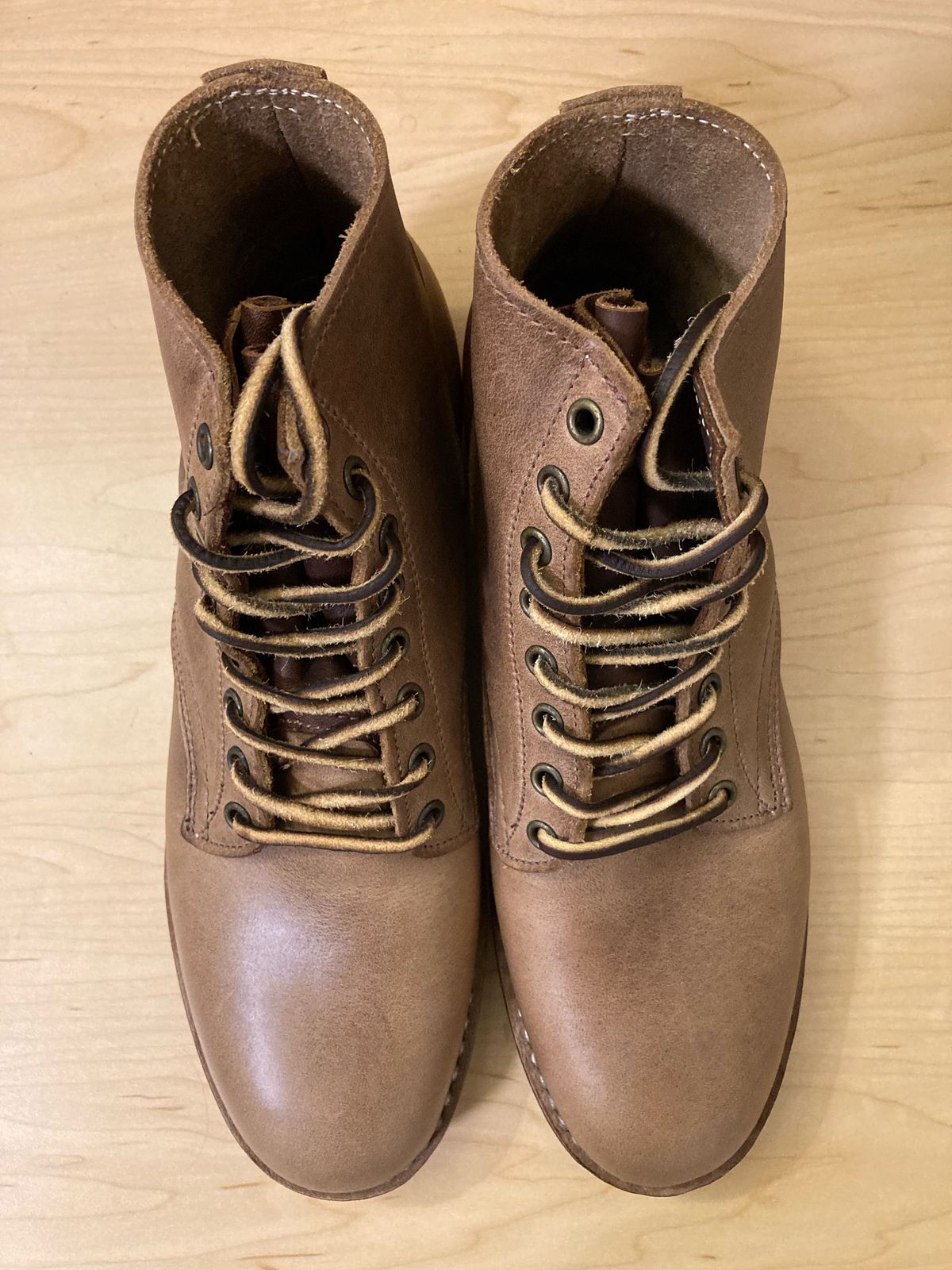 Photo by patinathunderdome on October 1, 2021 of the Oak Street Bootmakers Storm Boot in Horween Natural Chromexcel.