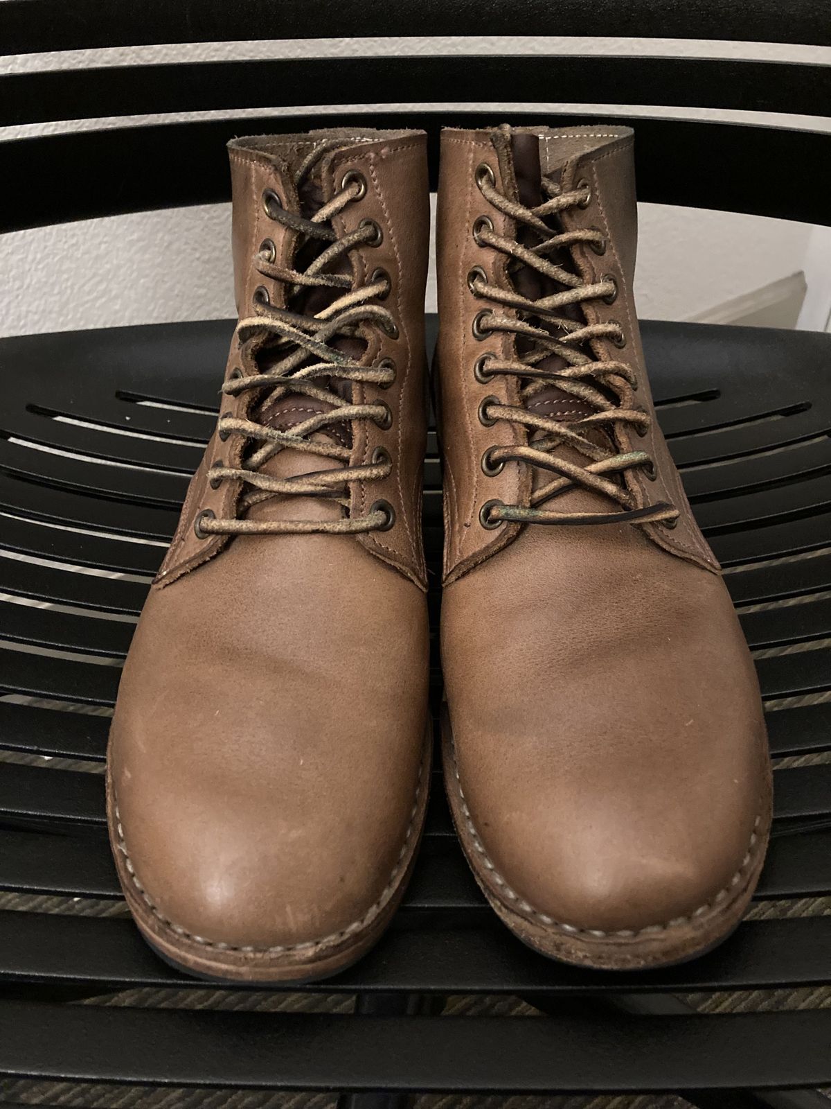 Photo by patinathunderdome on December 6, 2021 of the Oak Street Bootmakers Storm Boot in Horween Natural Chromexcel.