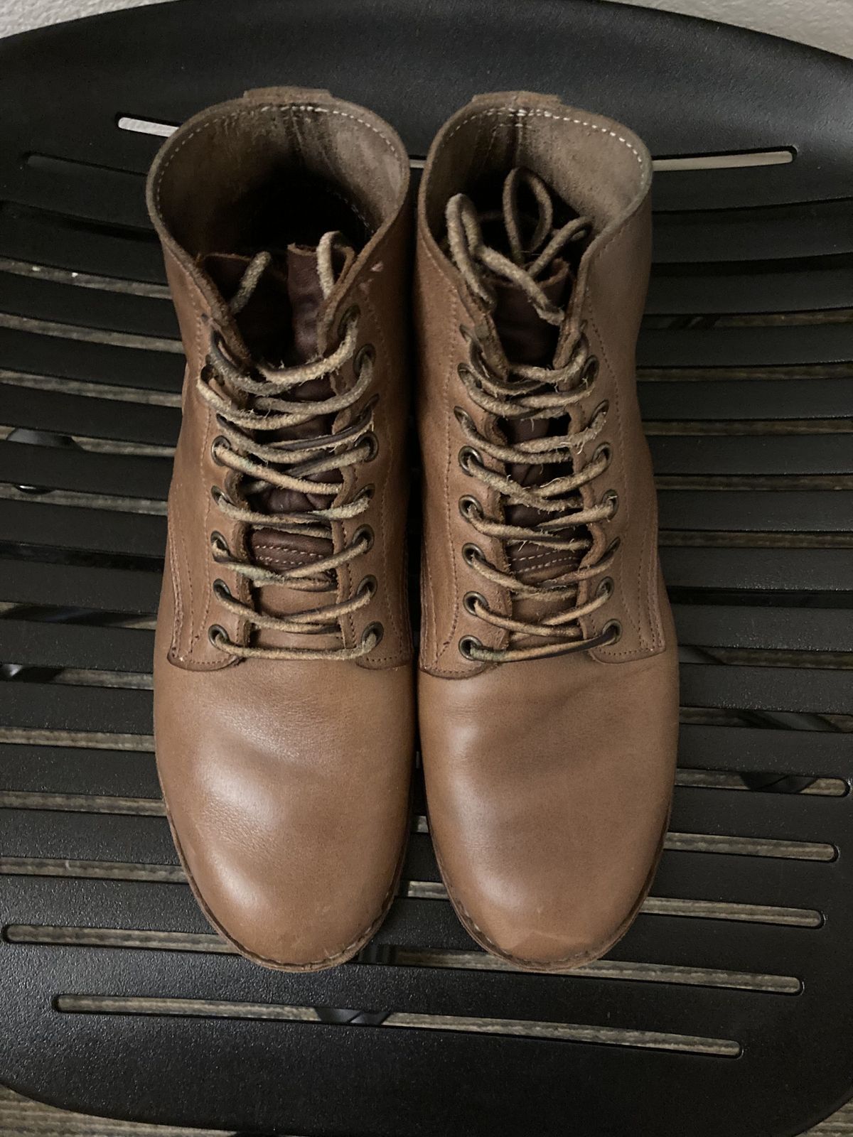 Photo by patinathunderdome on January 6, 2022 of the Oak Street Bootmakers Storm Boot in Horween Natural Chromexcel.