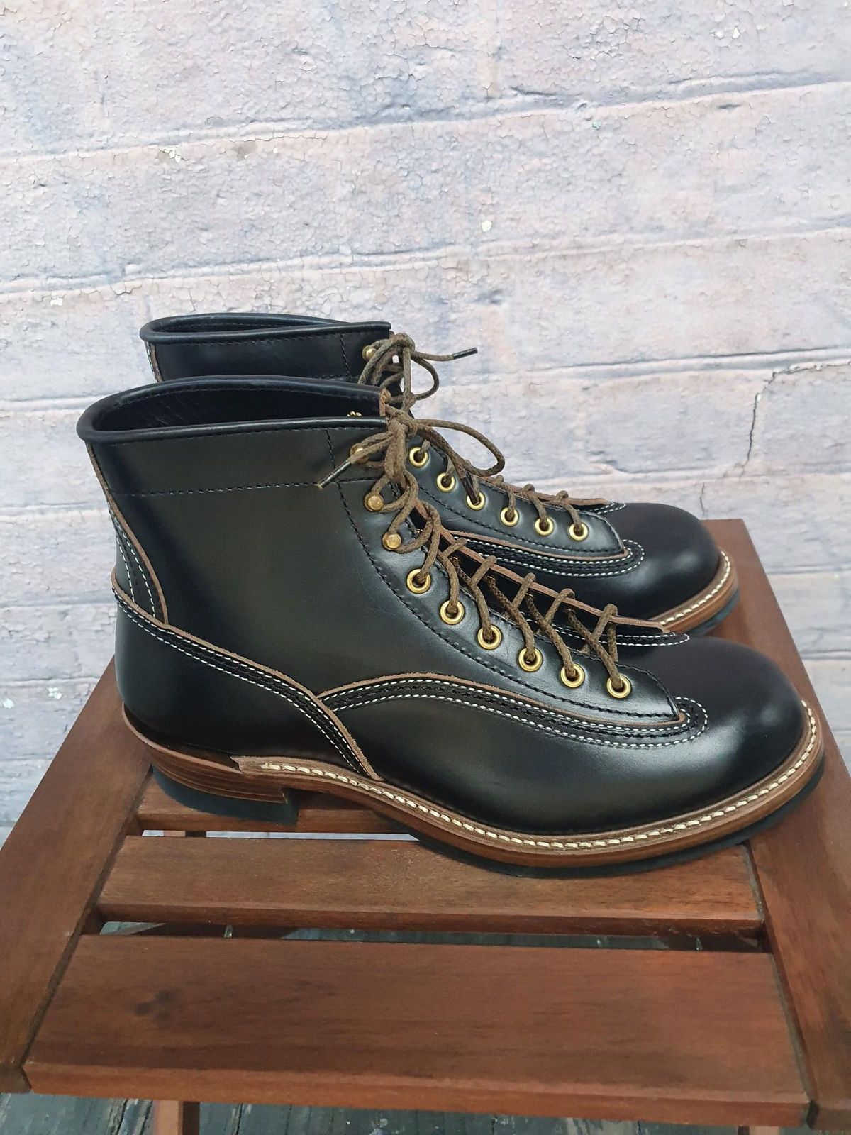 Photo by patinathunderdome on October 2, 2021 of the John Lofgren Donkey Puncher Boots in Horween Black Chromexcel.