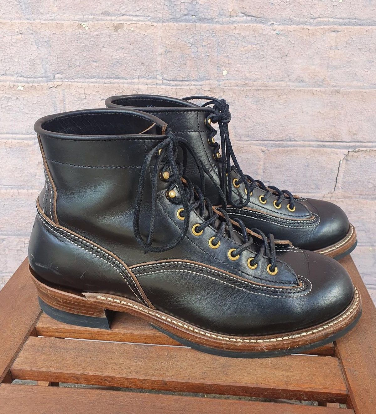Photo by patinathunderdome on November 5, 2021 of the John Lofgren Donkey Puncher Boots in Horween Black Chromexcel.