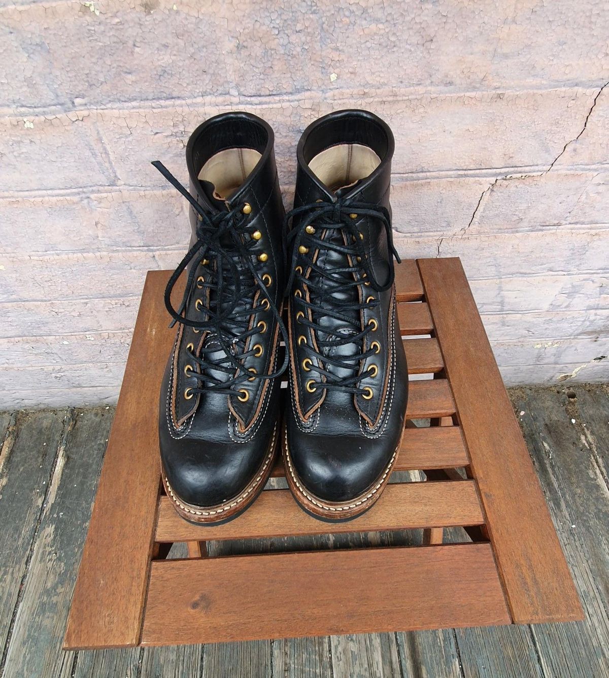 Photo by patinathunderdome on December 6, 2021 of the John Lofgren Donkey Puncher Boots in Horween Black Chromexcel.
