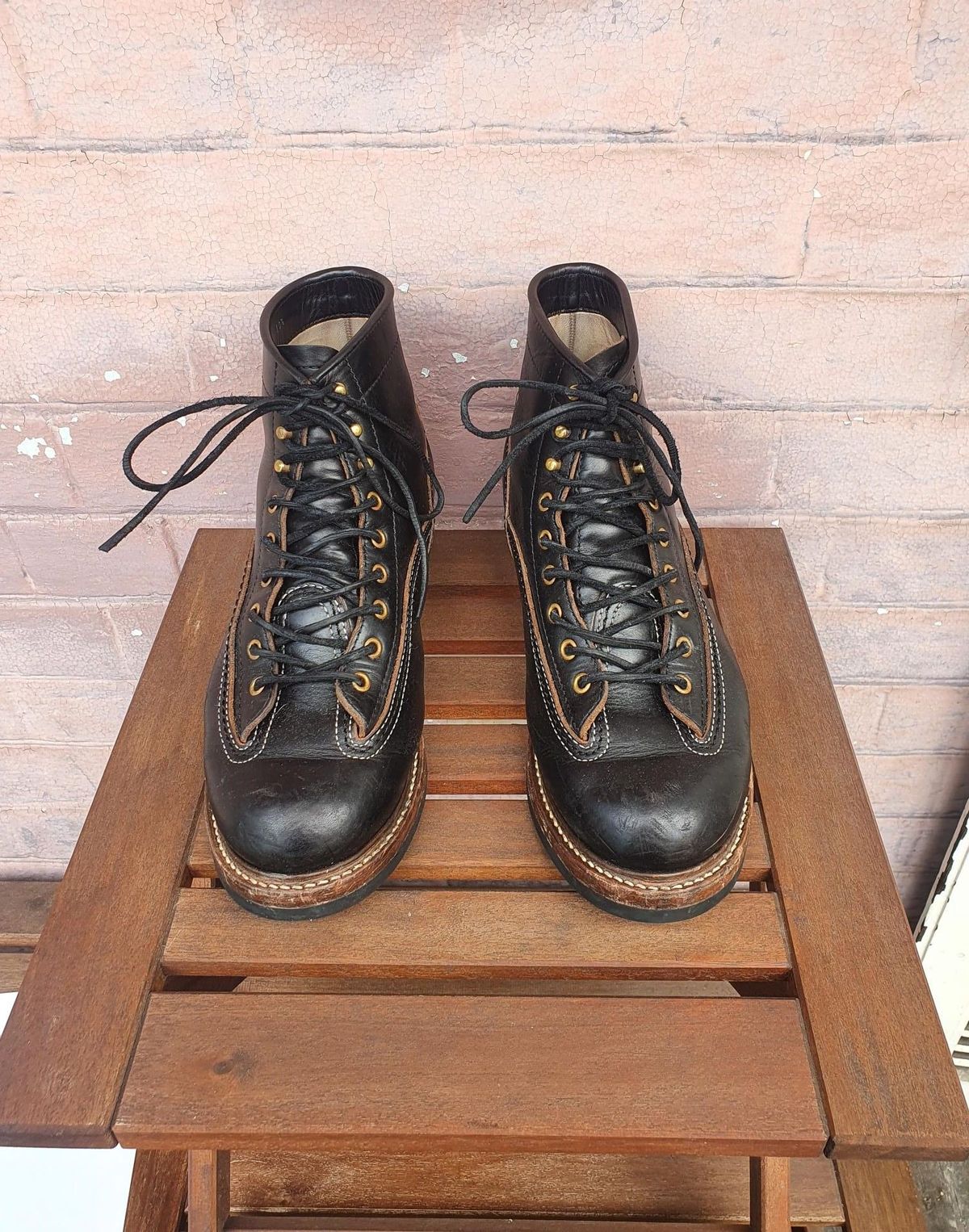 Photo by patinathunderdome on January 6, 2022 of the John Lofgren Donkey Puncher Boots in Horween Black Chromexcel.