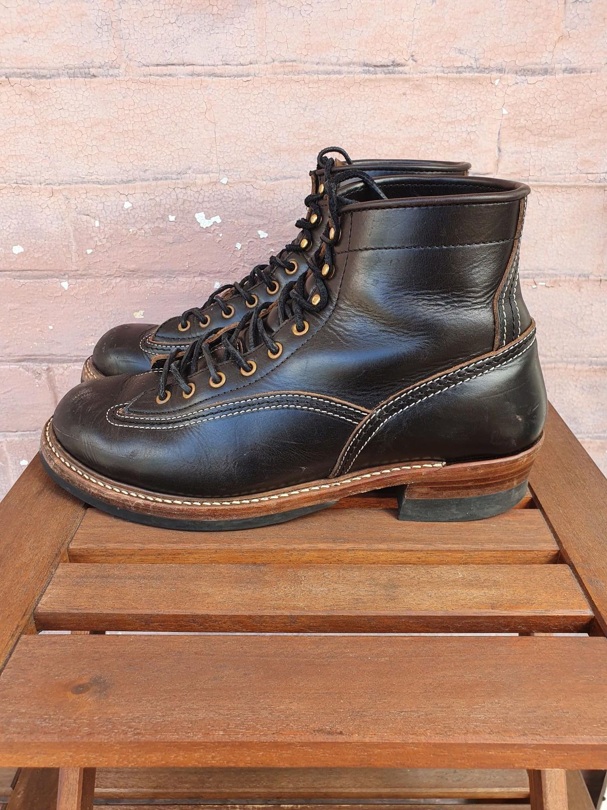 Photo by patinathunderdome on February 6, 2022 of the John Lofgren Donkey Puncher Boots in Horween Black Chromexcel.