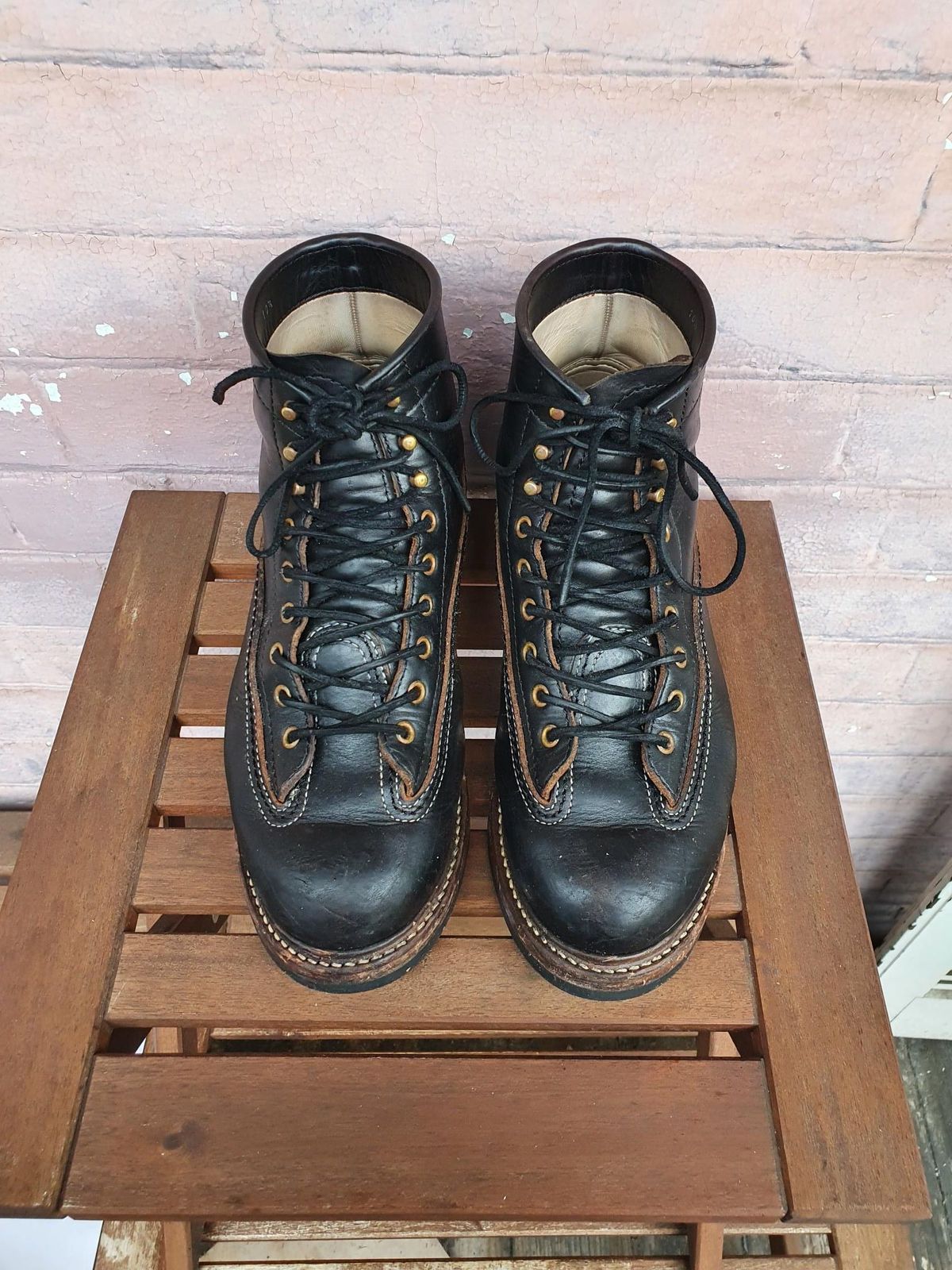 Photo by patinathunderdome on March 6, 2022 of the John Lofgren Donkey Puncher Boots in Horween Black Chromexcel.