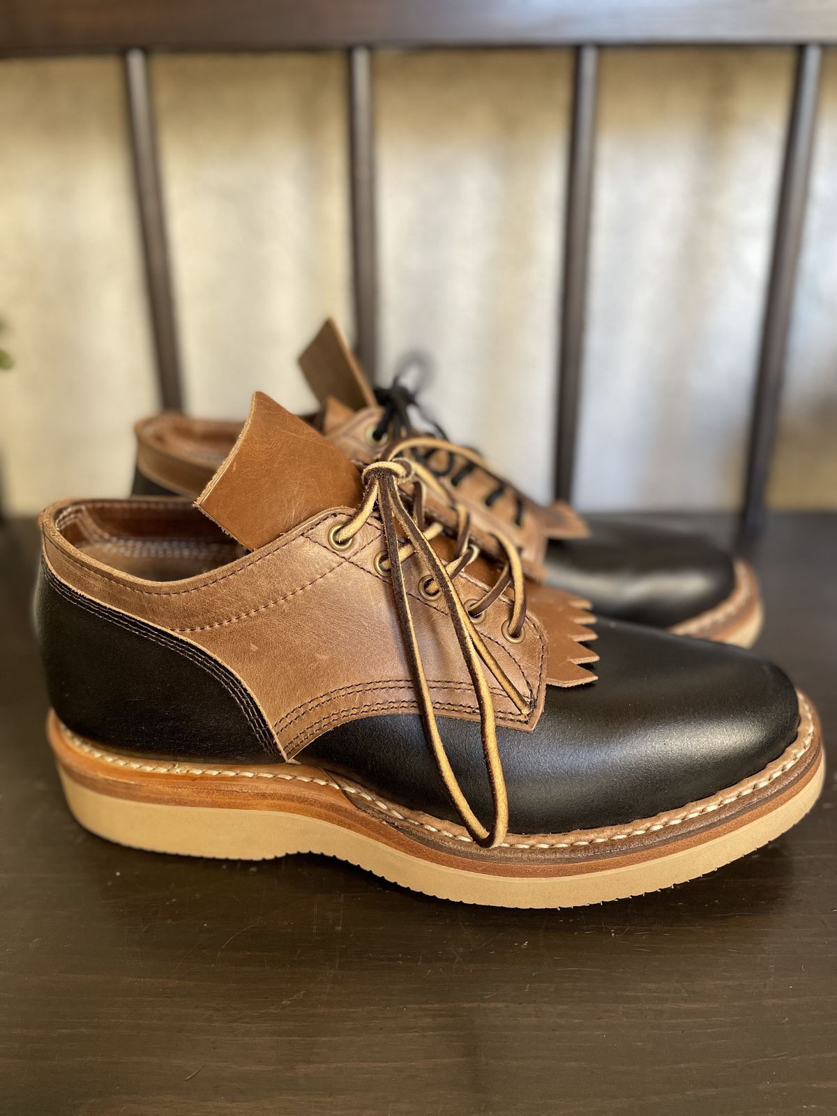 Photo by patinathunderdome on October 1, 2021 of the White's Oxford in Horween Natural Waxed Flesh.