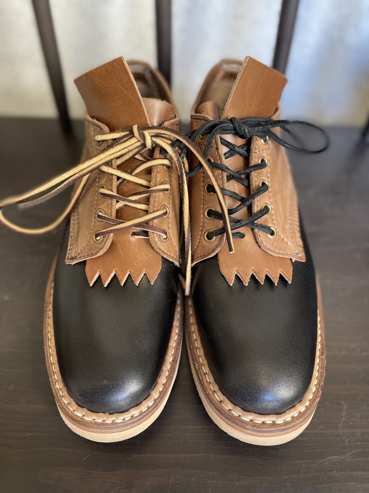Photo by patinathunderdome on October 1, 2021 of the White's Oxford in Horween Natural Waxed Flesh.