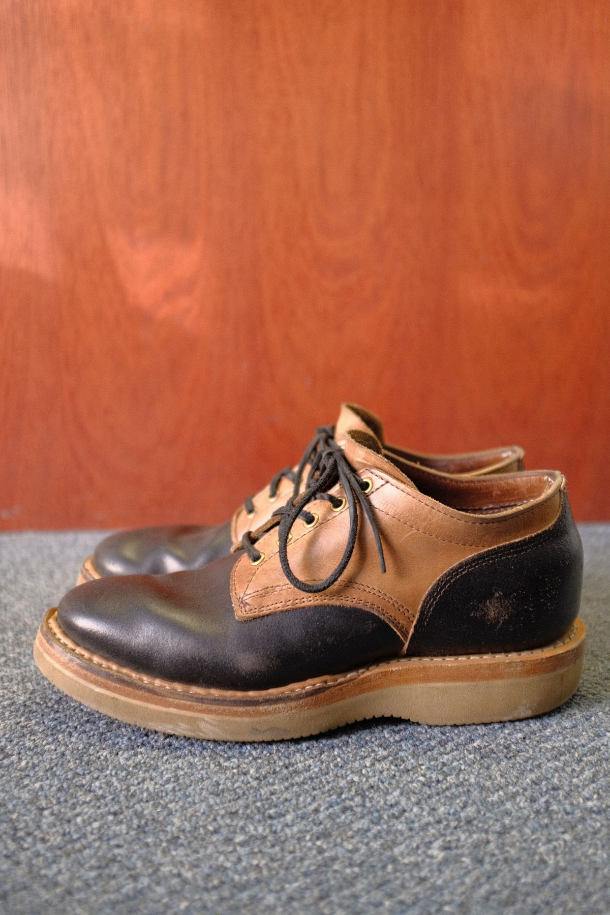 Photo by patinathunderdome on November 6, 2021 of the White's Oxford in Horween Natural Waxed Flesh.