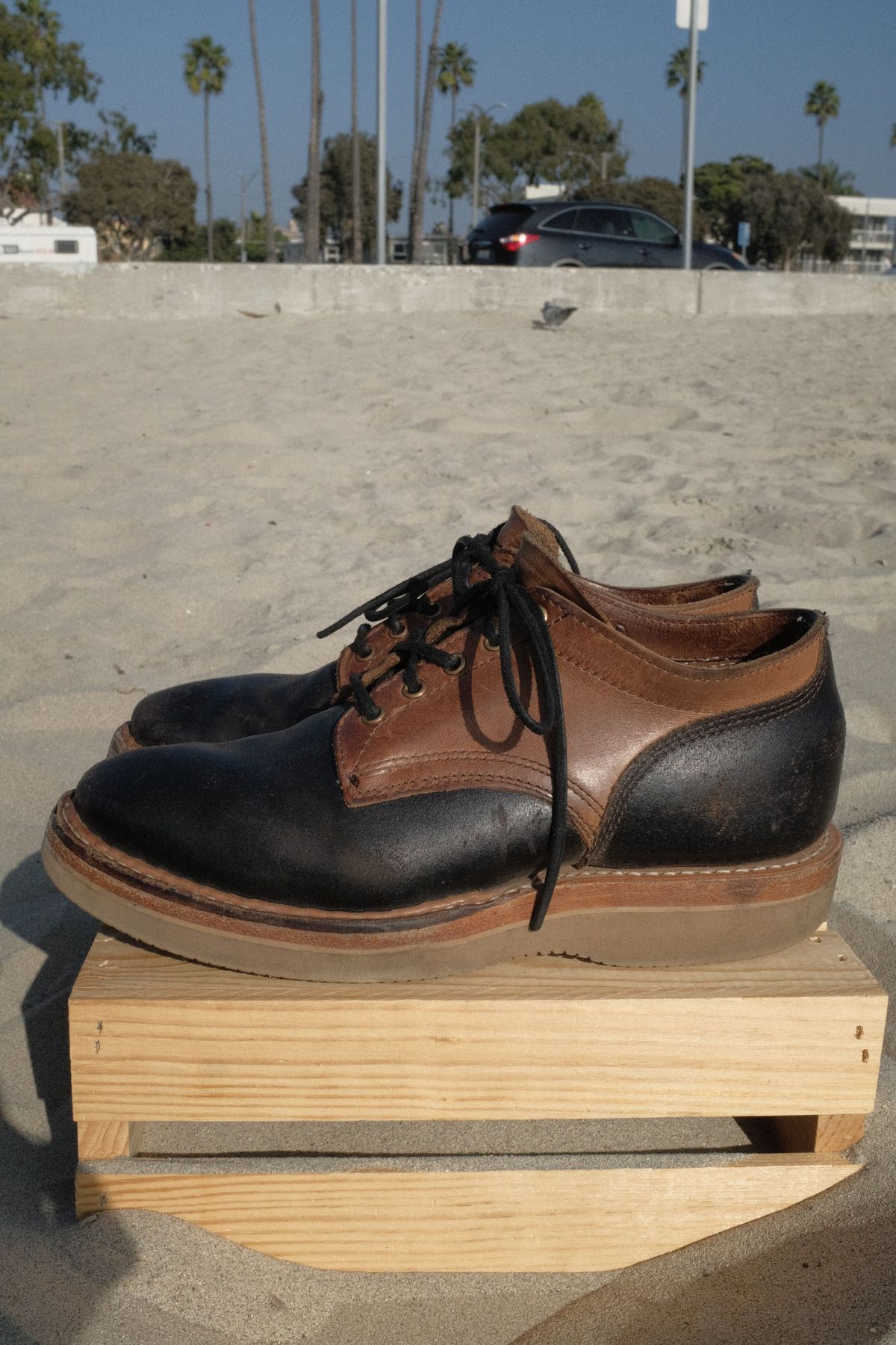 Photo by patinathunderdome on December 5, 2021 of the White's Oxford in Horween Natural Waxed Flesh.