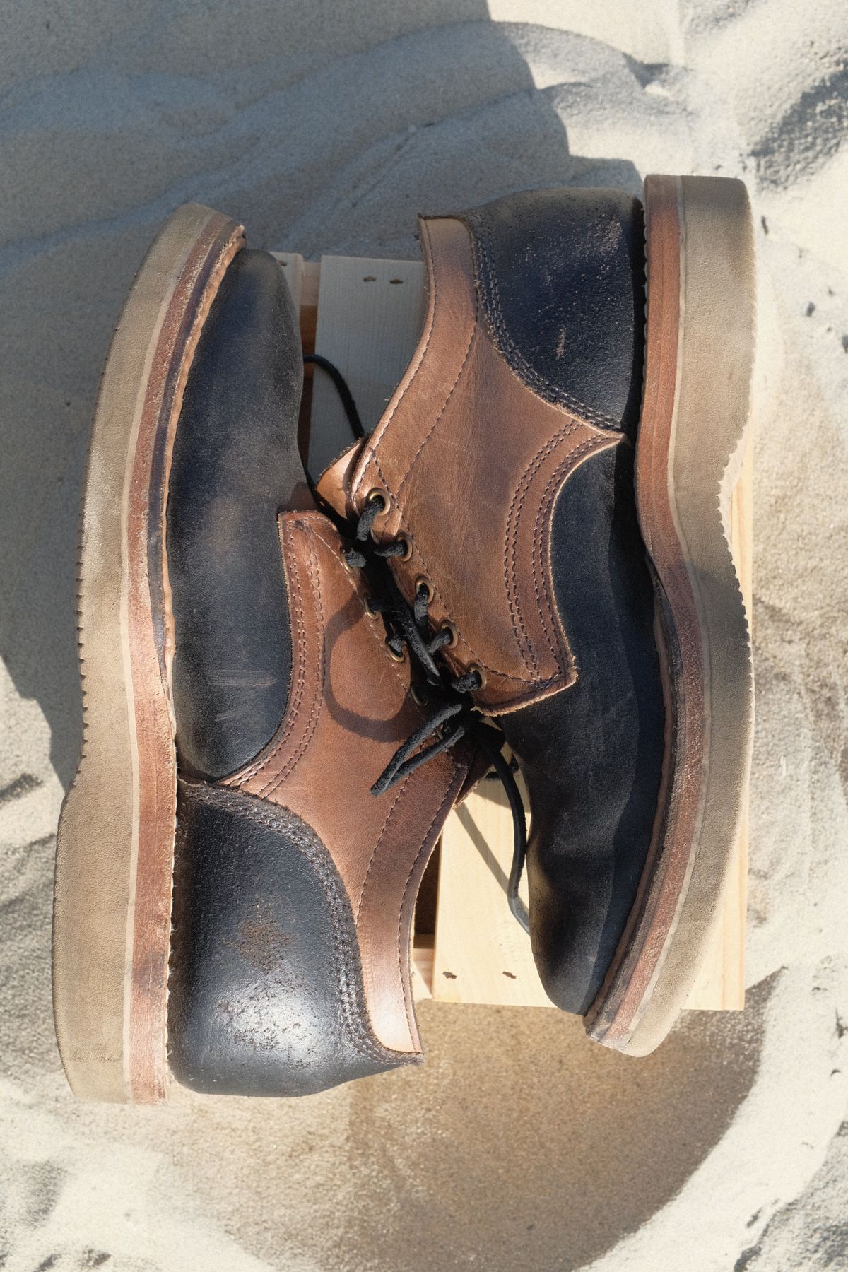 Photo by patinathunderdome on December 5, 2021 of the White's Oxford in Horween Natural Waxed Flesh.