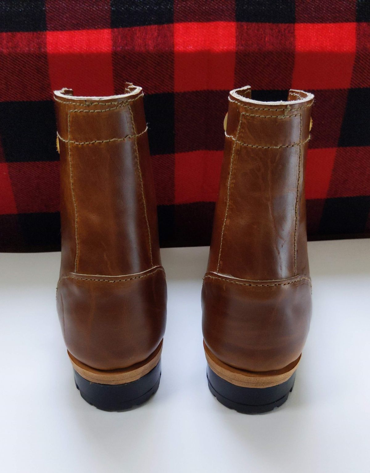 Photo by patinathunderdome on September 30, 2021 of the Self-Made in Horween Coppertone Chromexcel.