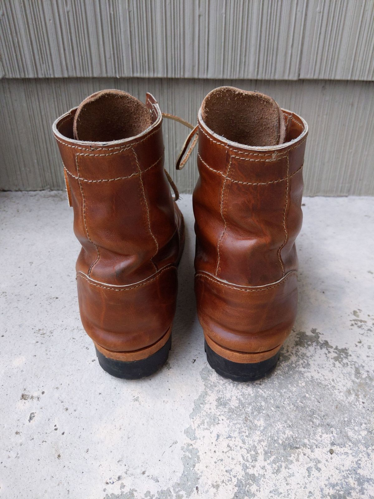 Photo by patinathunderdome on January 5, 2022 of the Self-Made in Horween Coppertone Chromexcel.