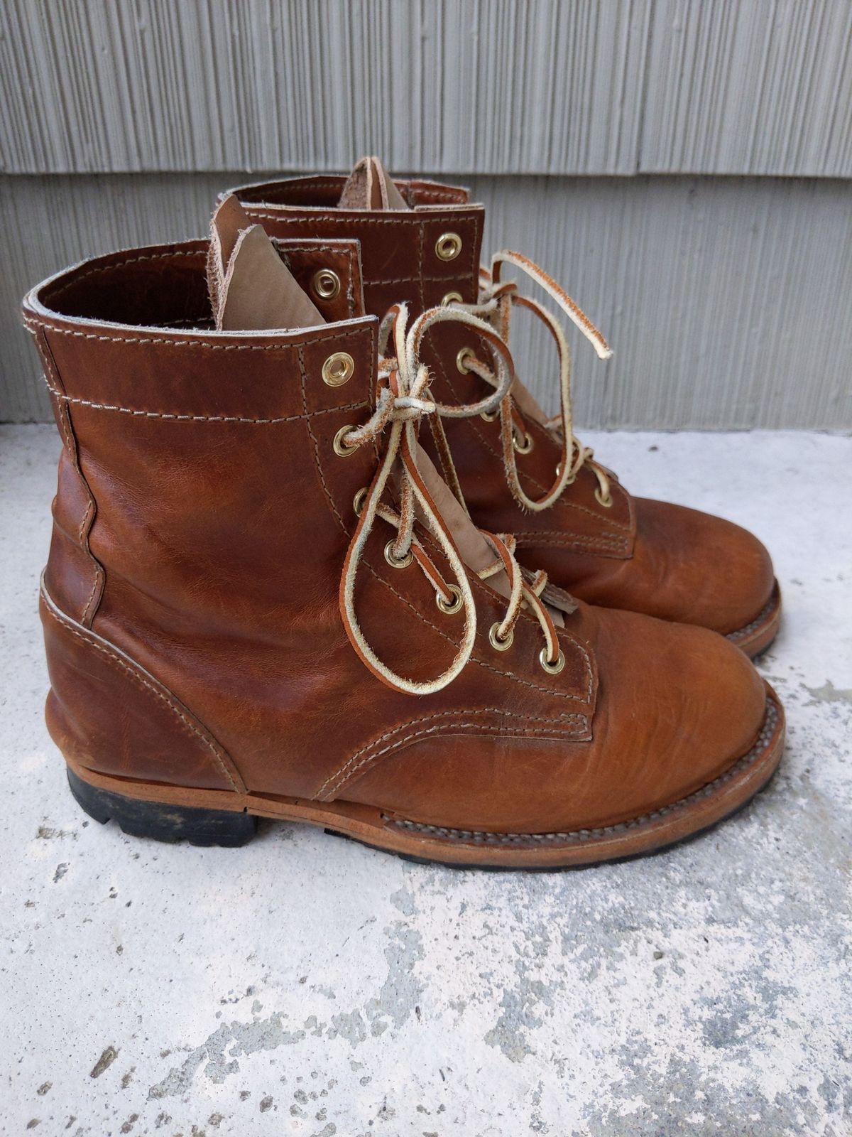 Photo by patinathunderdome on January 5, 2022 of the Self-Made in Horween Coppertone Chromexcel.