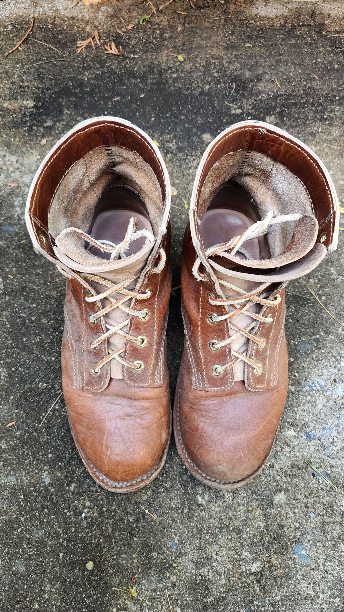 Photo by patinathunderdome on May 5, 2022 of the Self-Made in Horween Coppertone Chromexcel.