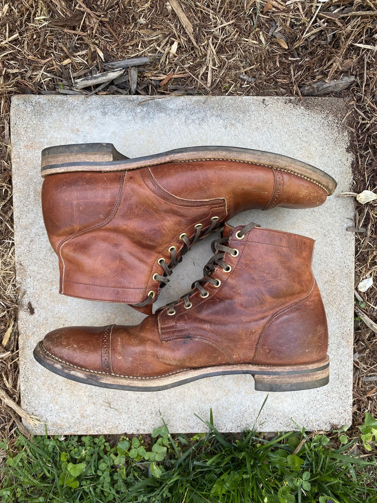 Photo by patinathunderdome on May 2, 2022 of the Viberg Service Boot in Horween Spice Dublin.