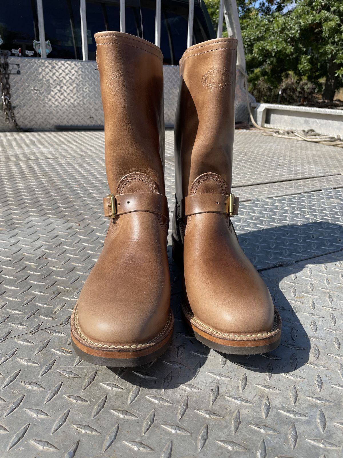 Photo by patinathunderdome on October 1, 2021 of the Wesco Mister Lou in Horween Natural Chromexcel.