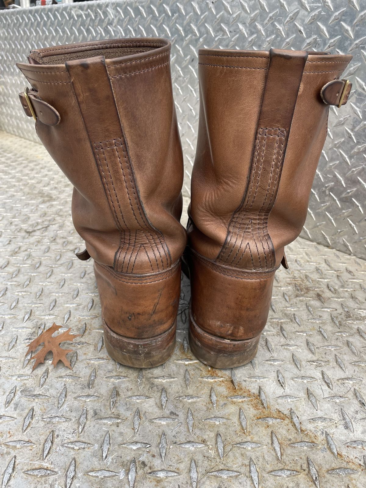 Photo by patinathunderdome on December 4, 2021 of the Wesco Mister Lou in Horween Natural Chromexcel.