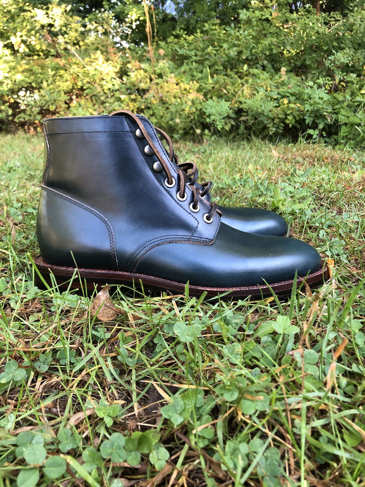Photo by patinathunderdome on October 1, 2021 of the Grant Stone Diesel Boot in Horween Navy Chromexcel.