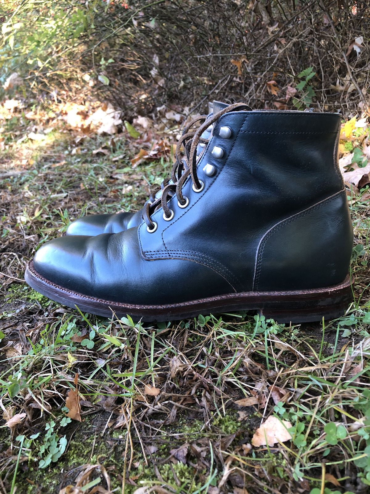 Photo by patinathunderdome on November 3, 2021 of the Grant Stone Diesel Boot in Horween Navy Chromexcel.