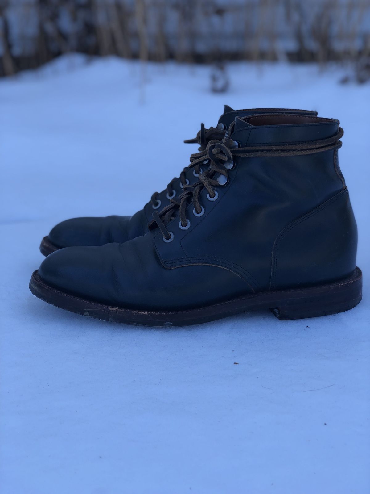 Photo by patinathunderdome on March 4, 2022 of the Grant Stone Diesel Boot in Horween Navy Chromexcel.