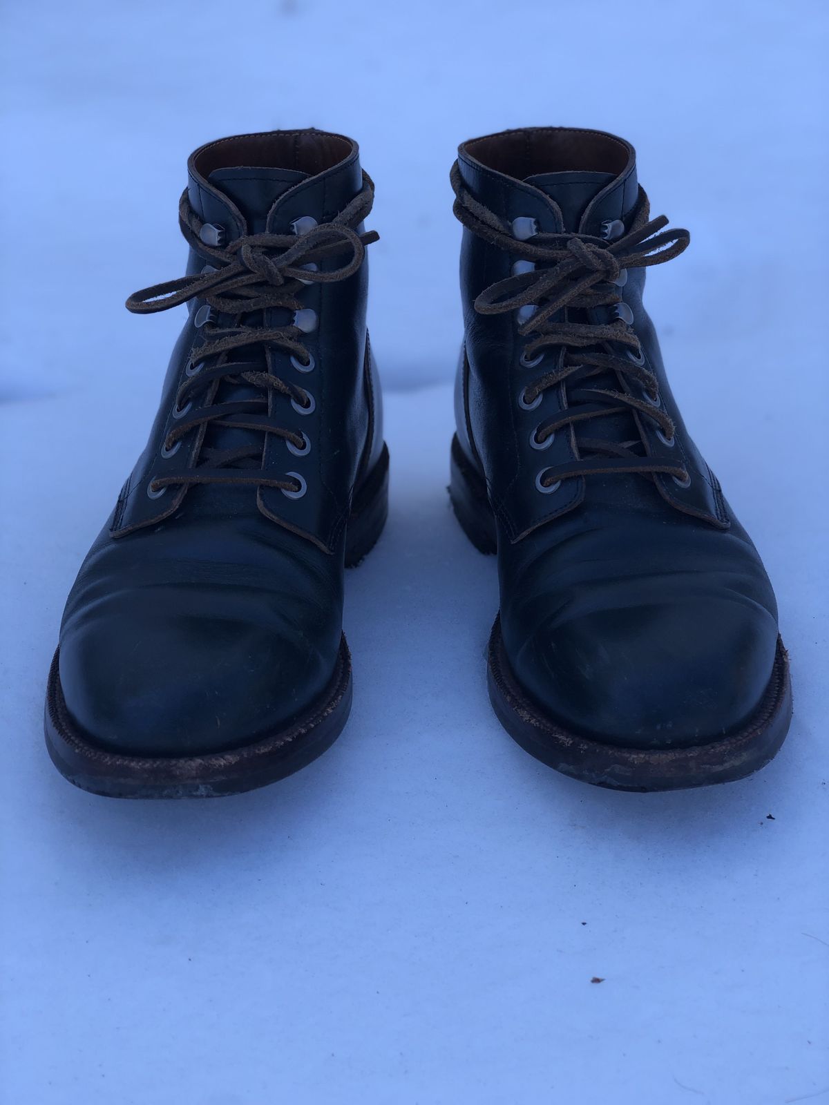Photo by patinathunderdome on March 4, 2022 of the Grant Stone Diesel Boot in Horween Navy Chromexcel.