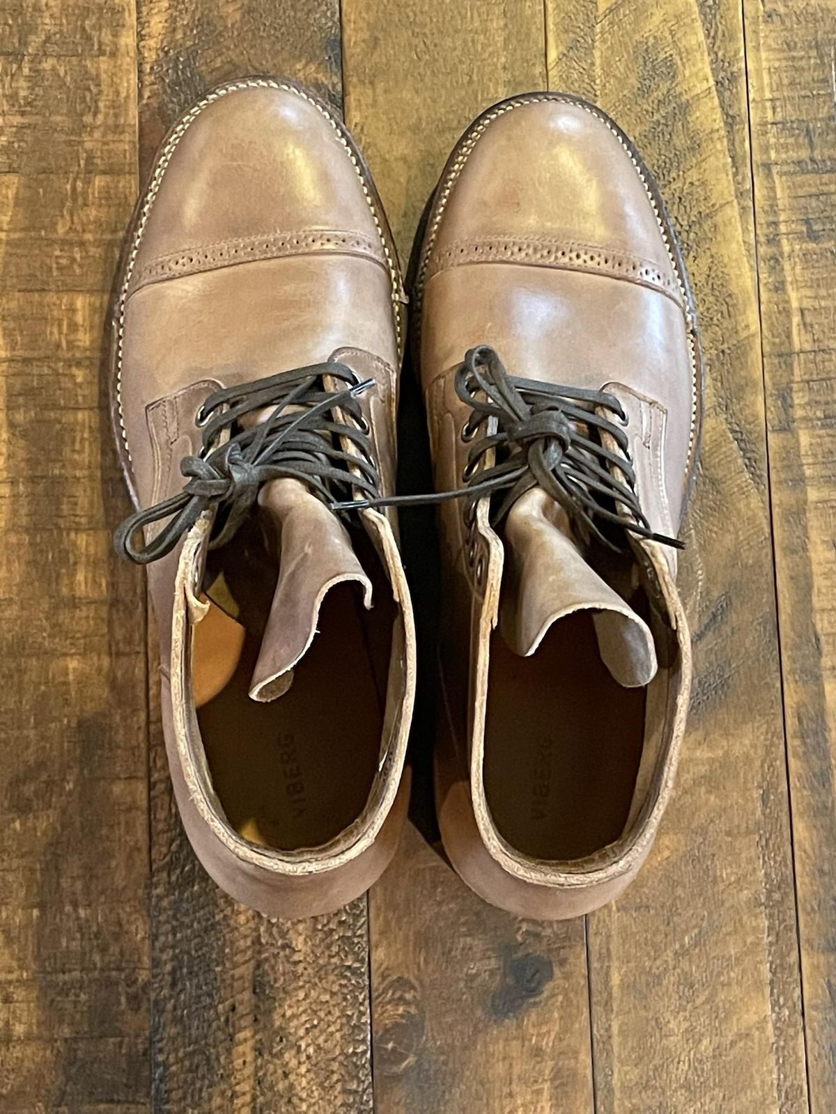 Photo by patinathunderdome on October 6, 2021 of the Viberg Service Boot in Horween Natural Chromexcel.