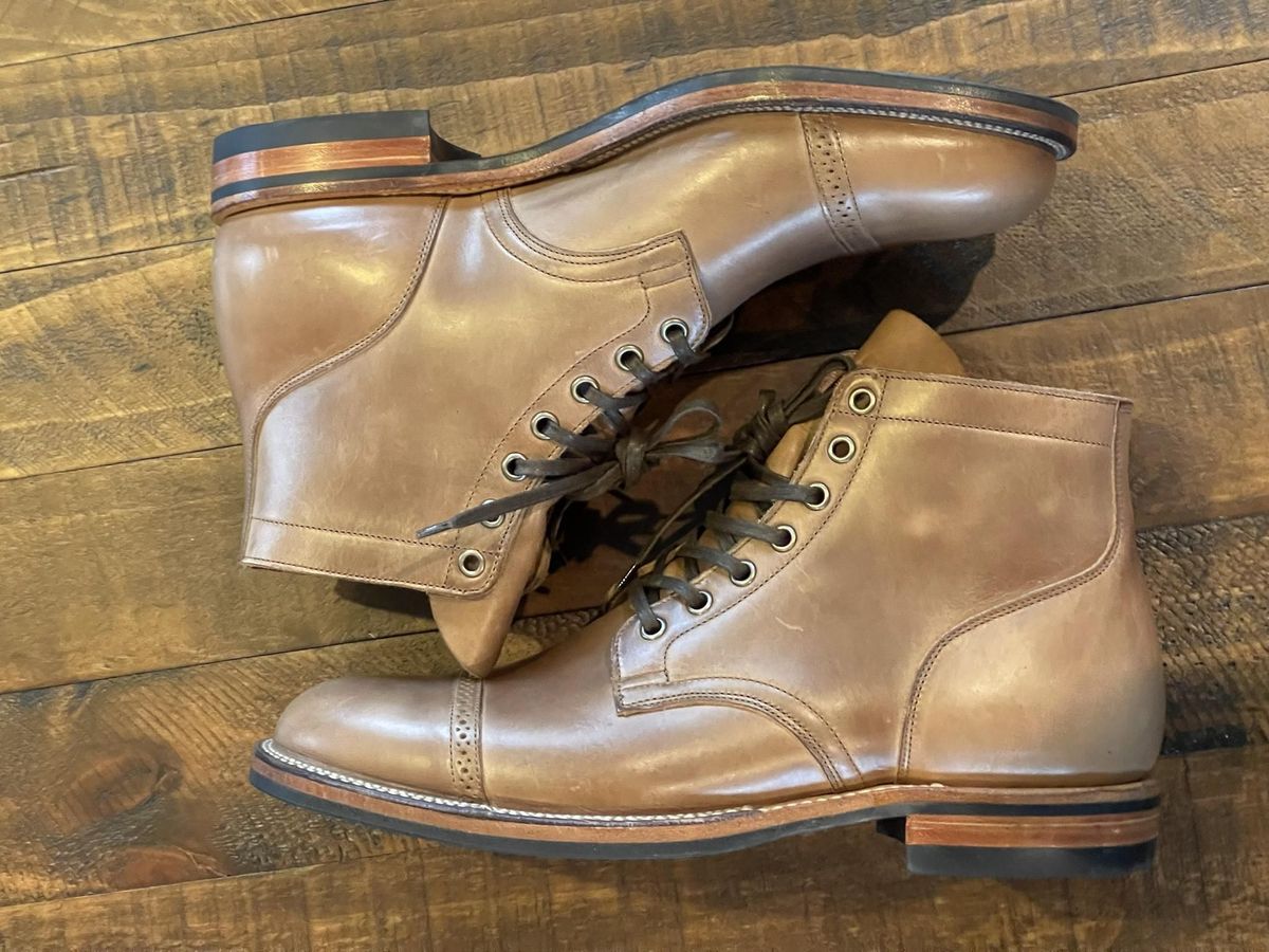 Photo by patinathunderdome on October 6, 2021 of the Viberg Service Boot in Horween Natural Chromexcel.