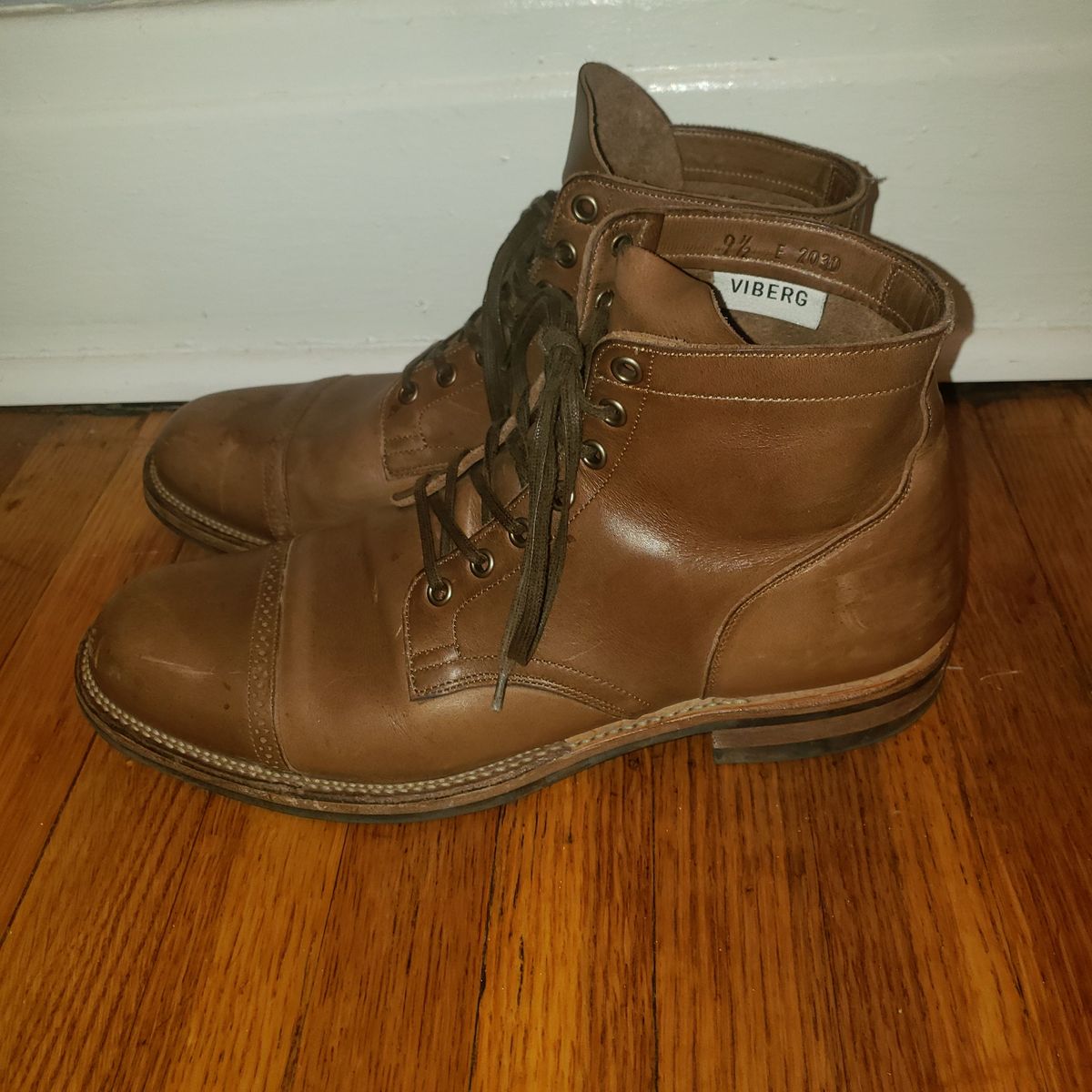 Photo by patinathunderdome on November 9, 2021 of the Viberg Service Boot in Horween Natural Chromexcel.