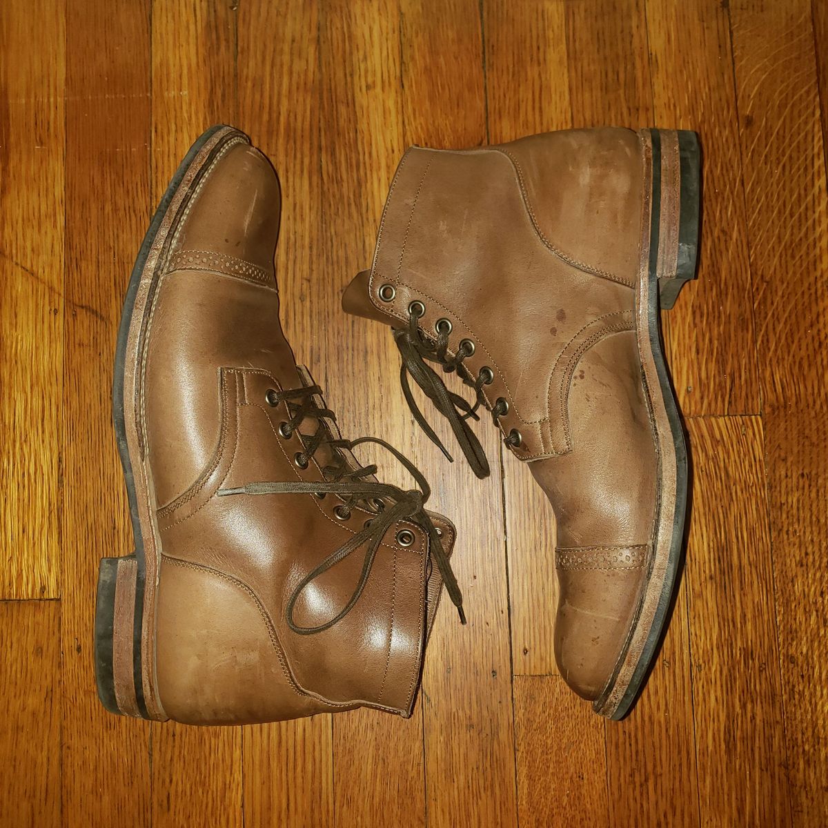 Photo by patinathunderdome on November 9, 2021 of the Viberg Service Boot in Horween Natural Chromexcel.