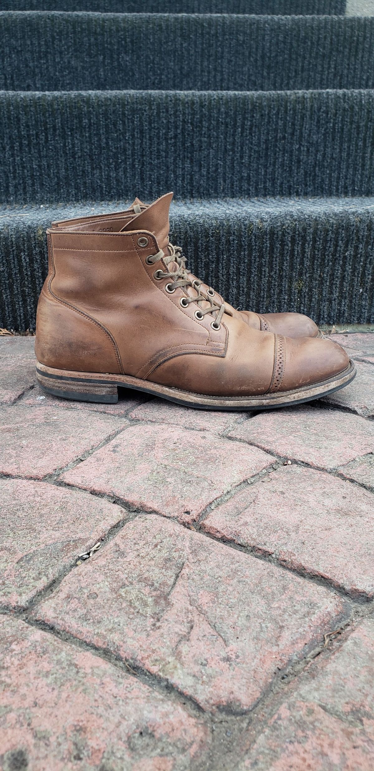 Photo by patinathunderdome on April 5, 2022 of the Viberg Service Boot in Horween Natural Chromexcel.