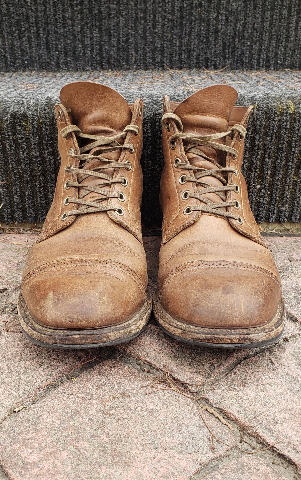 Photo by patinathunderdome on May 6, 2022 of the Viberg Service Boot in Horween Natural Chromexcel.