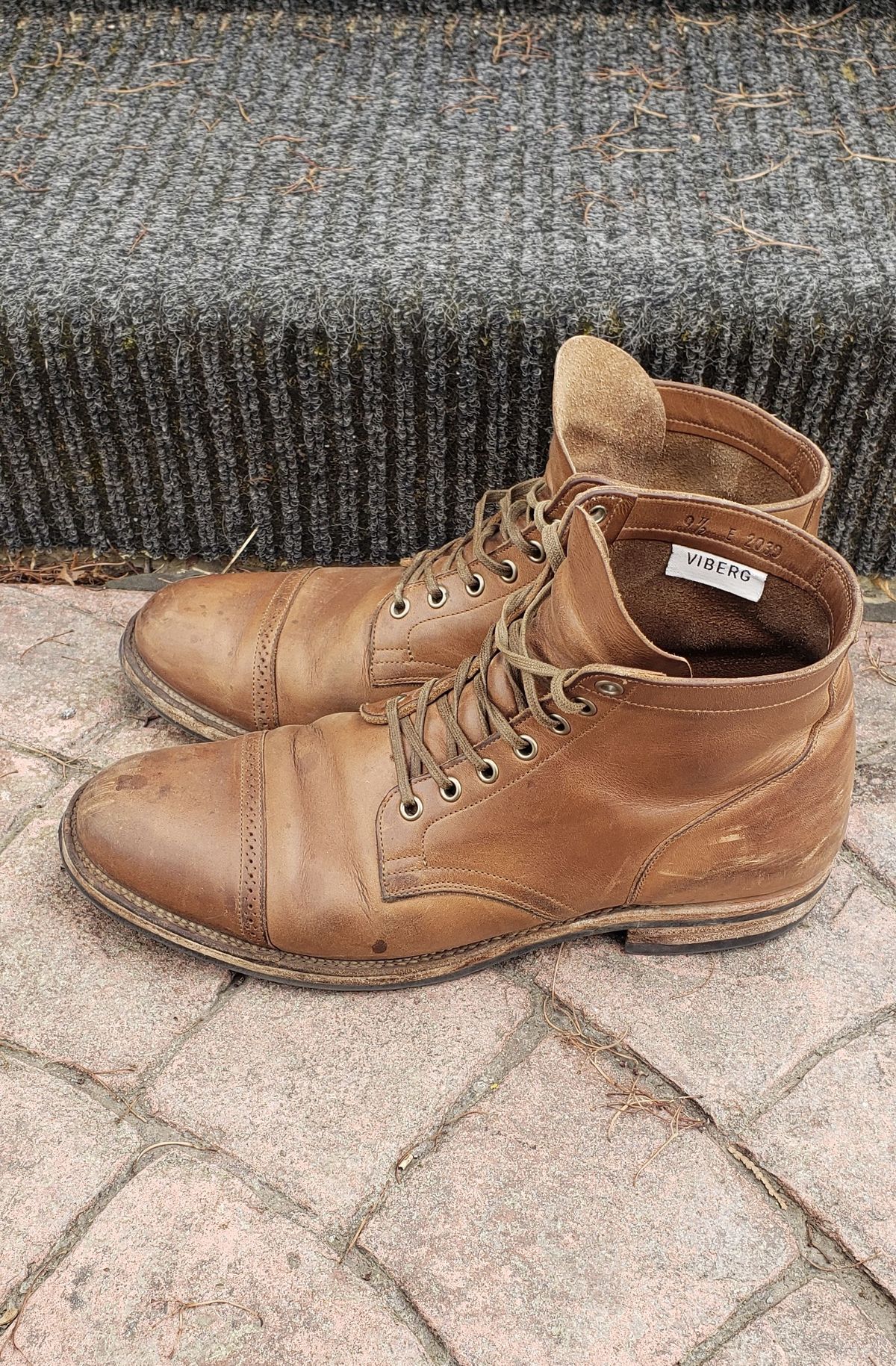 Photo by patinathunderdome on May 6, 2022 of the Viberg Service Boot in Horween Natural Chromexcel.