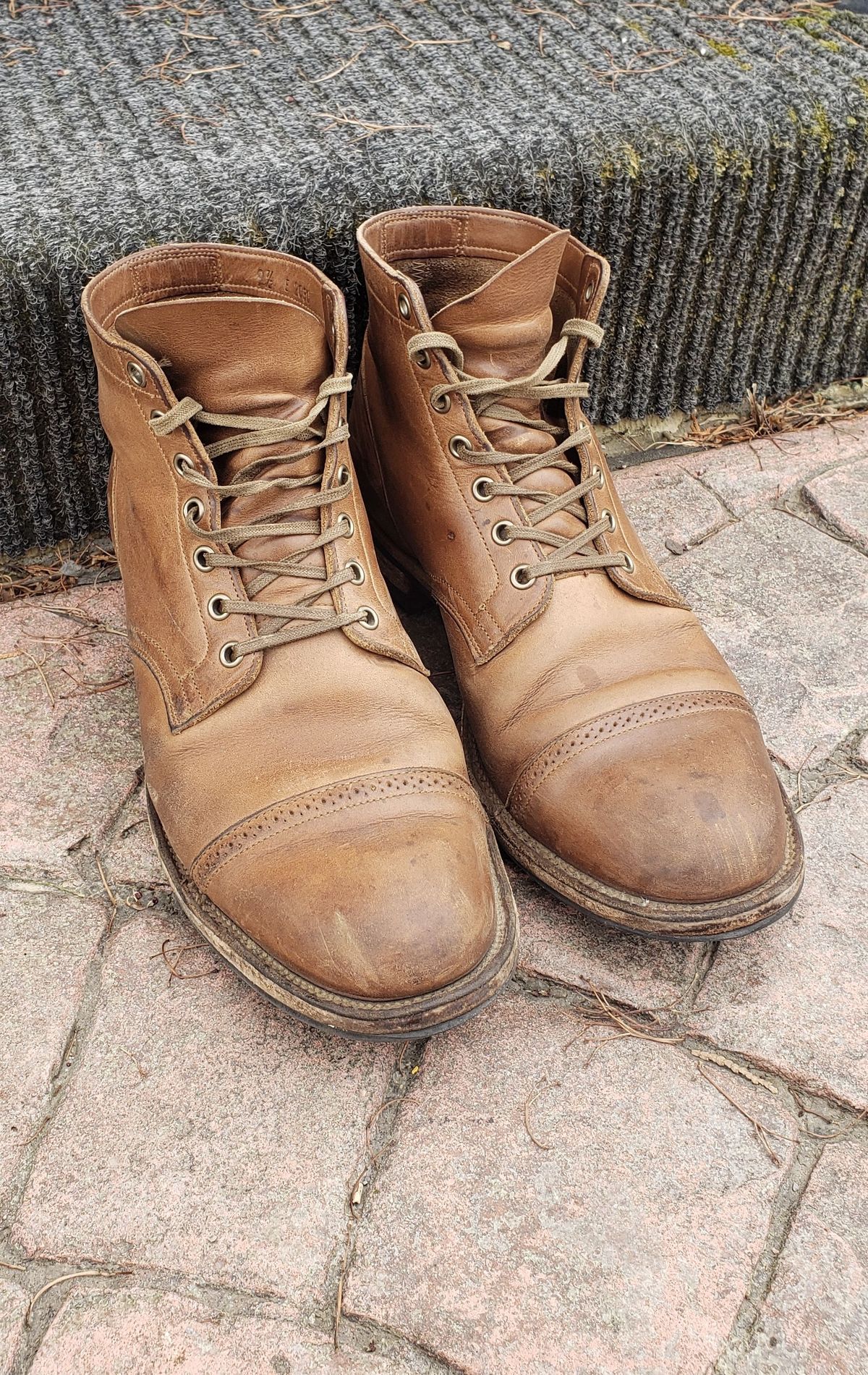 Photo by patinathunderdome on May 6, 2022 of the Viberg Service Boot in Horween Natural Chromexcel.