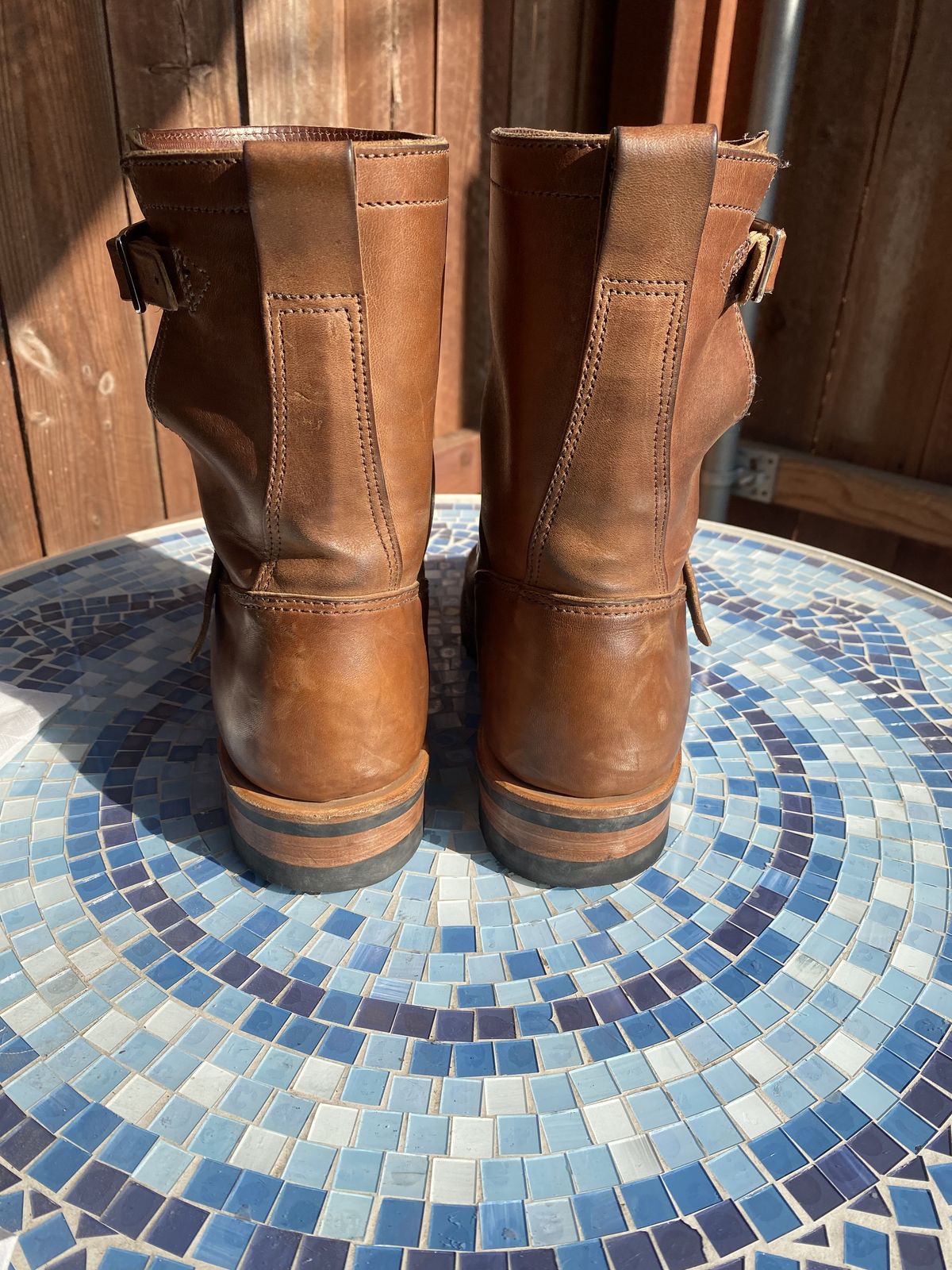Photo by patinathunderdome on December 4, 2021 of the Viberg Engineer in Horween Crust Horsebutt.