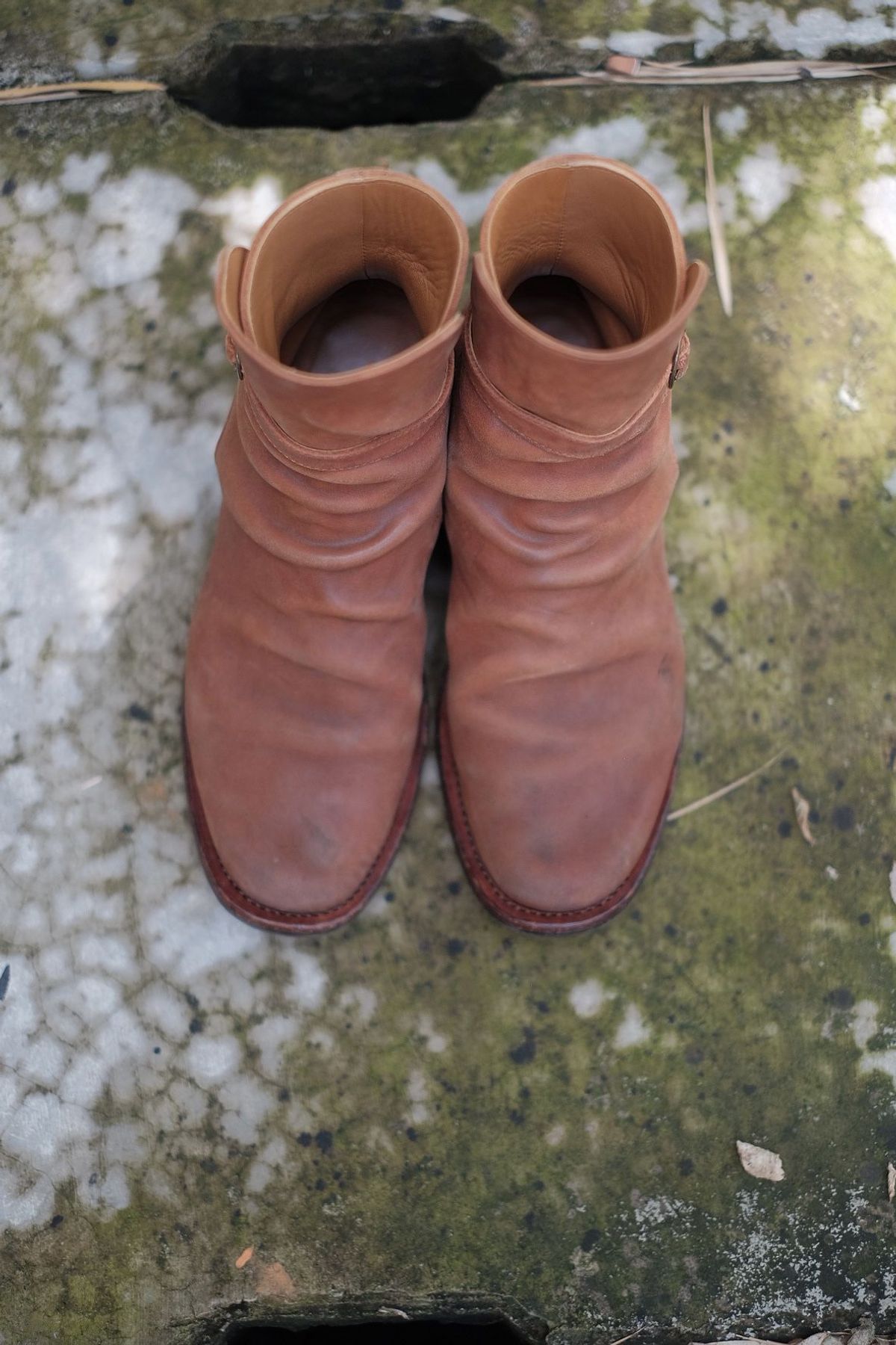 Photo by patinathunderdome on January 6, 2022 of the Benzein Jodhpur Boots in Shinki Red Brown Oiled Horsebutt.