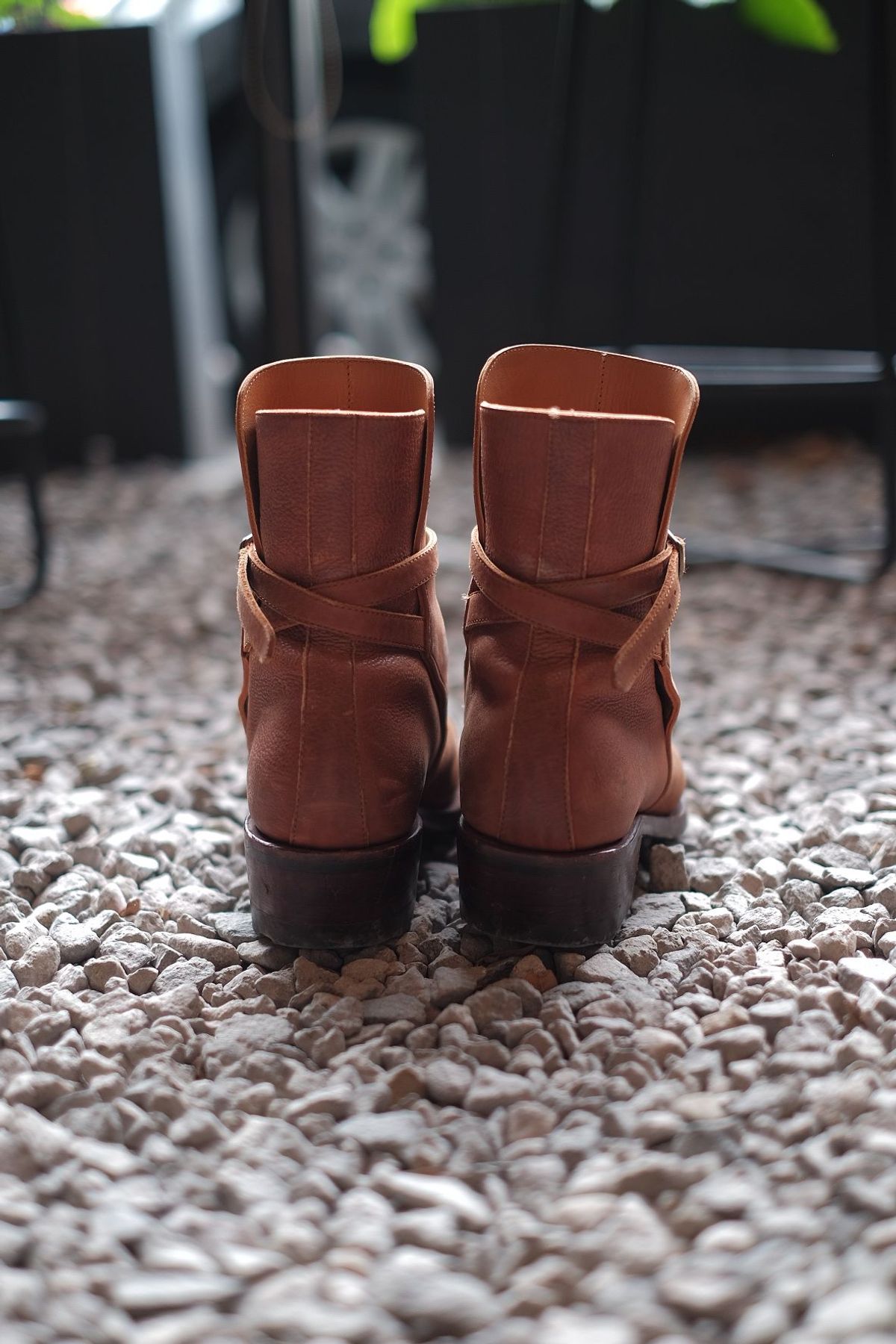 Photo by patinathunderdome on February 6, 2022 of the Benzein Jodhpur Boots in Shinki Red Brown Oiled Horsebutt.